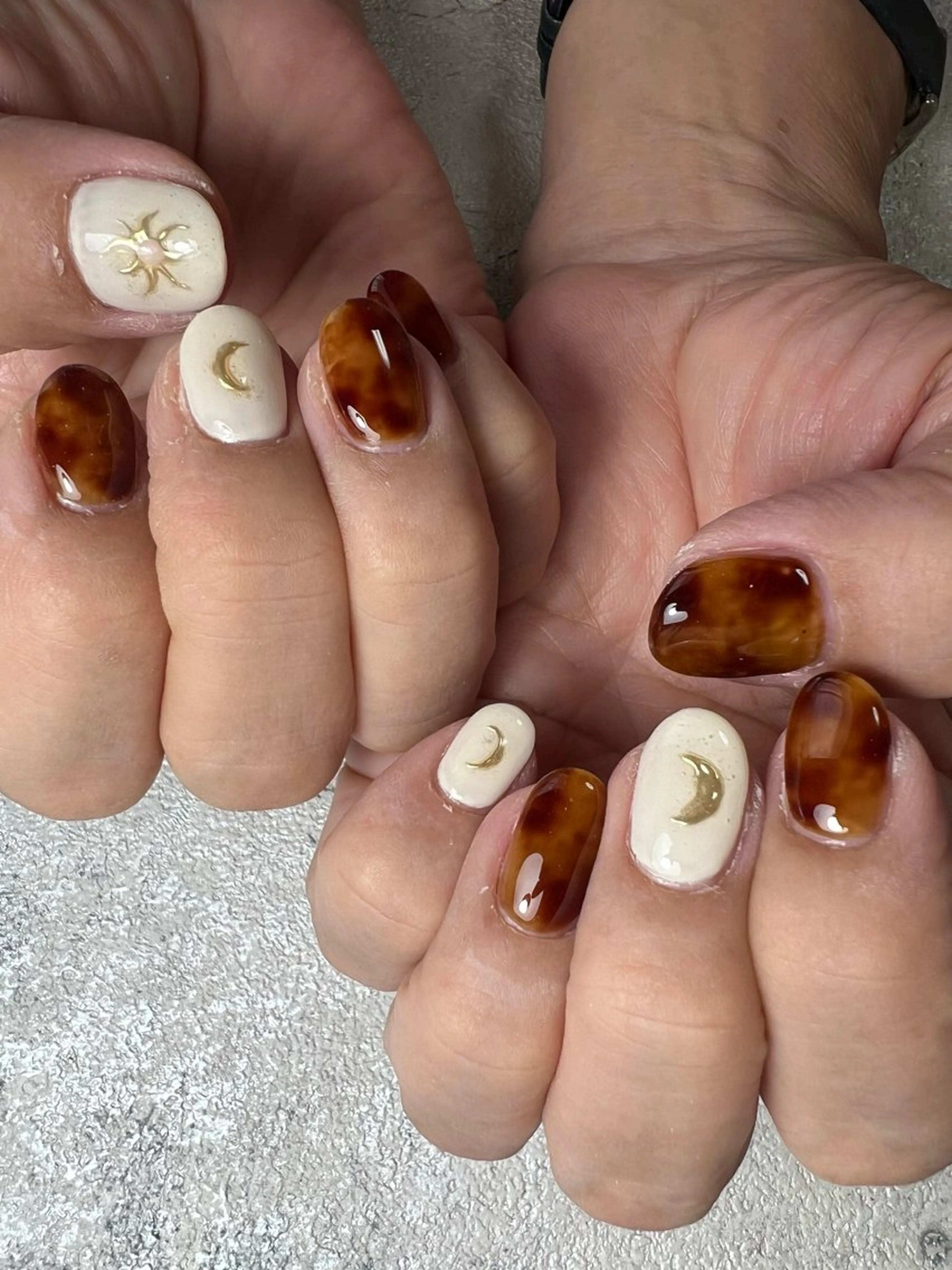 ネイル アートネイル べっ甲ネイル ジェルネイル ミラーネイル 持ち込み flowers nailのネイルデザイン