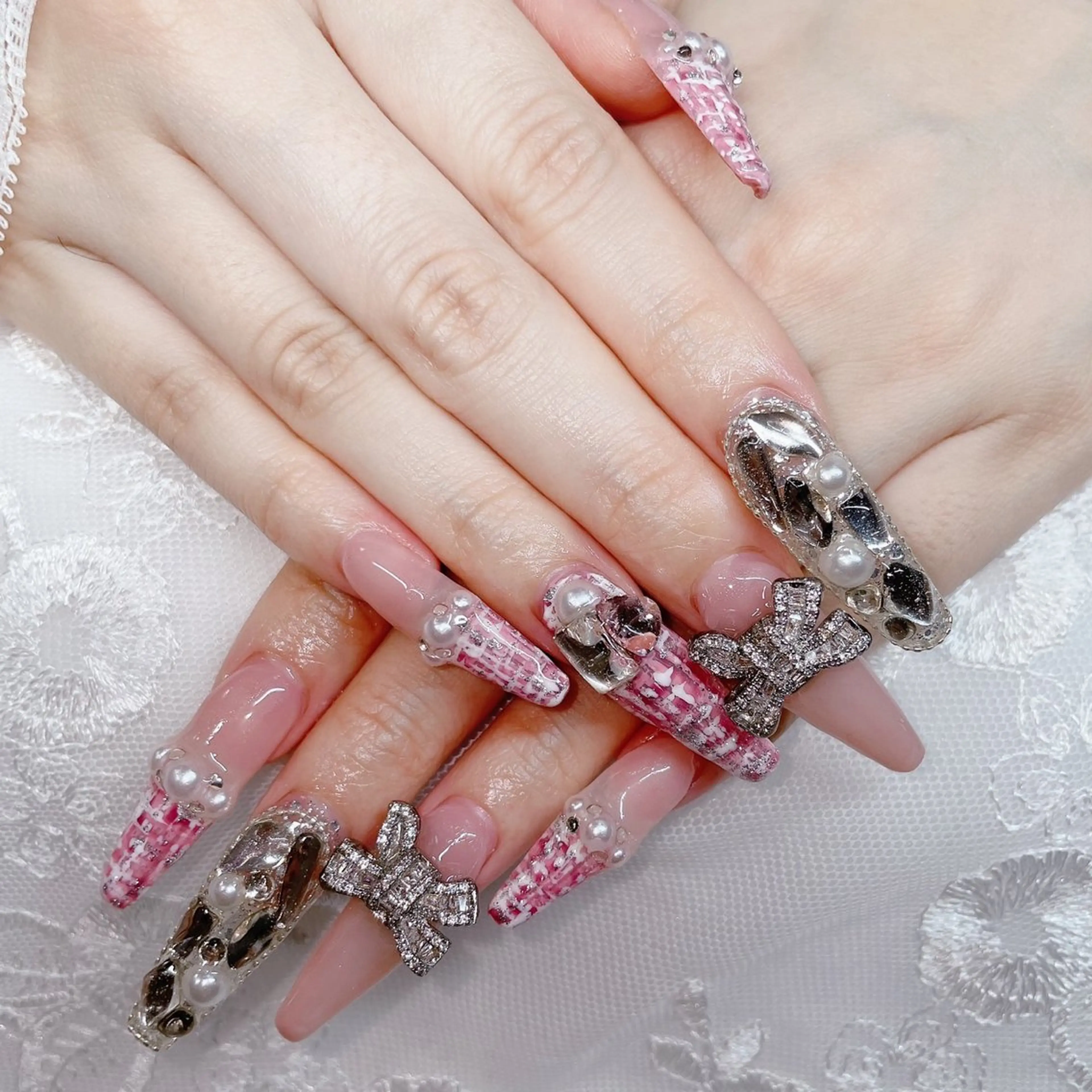 ロング ハンドネイル ハンドケア 💜MIYA nail川崎店のネイルデザイン