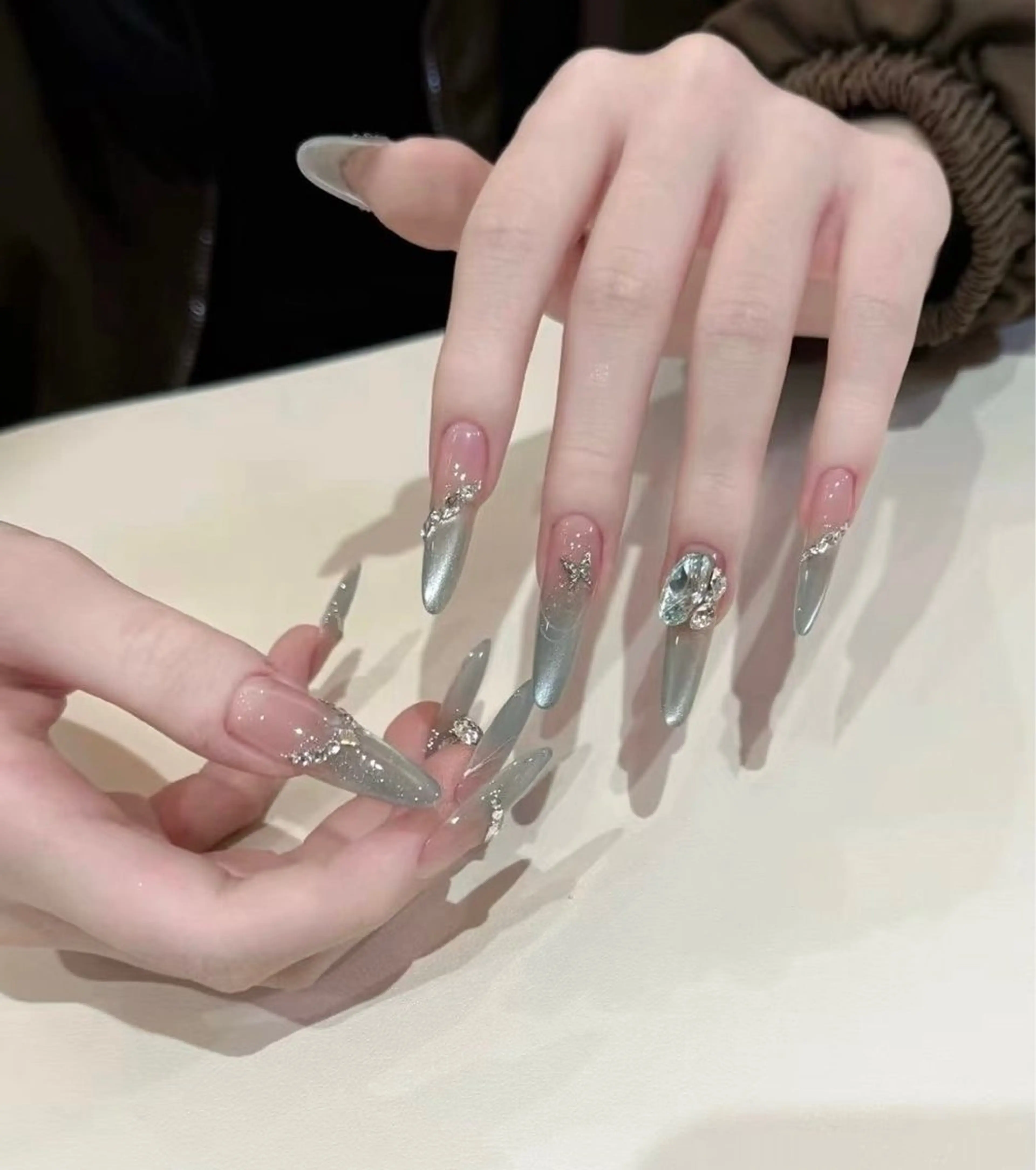 チップネイル , ストーンネイルアート, キャッツアイネイル , クリアジェルネイル💅💅の写真