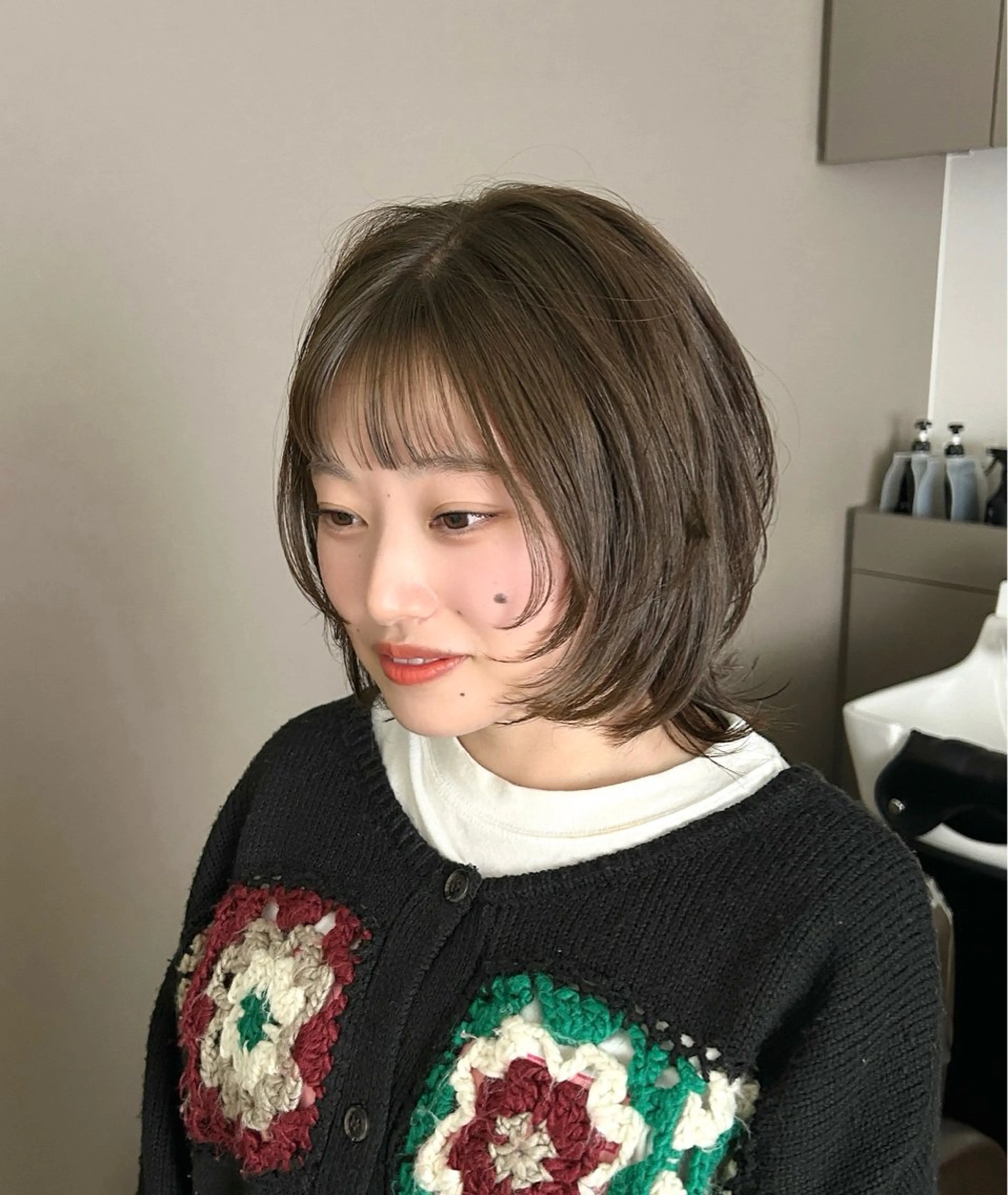 ミディアム カラー ベージュカラー オリーブベージュ レイヤーカット ウルフカット ウルフレイヤー OPS  hair 西新店所属・藤本 航大のヘアスタイル