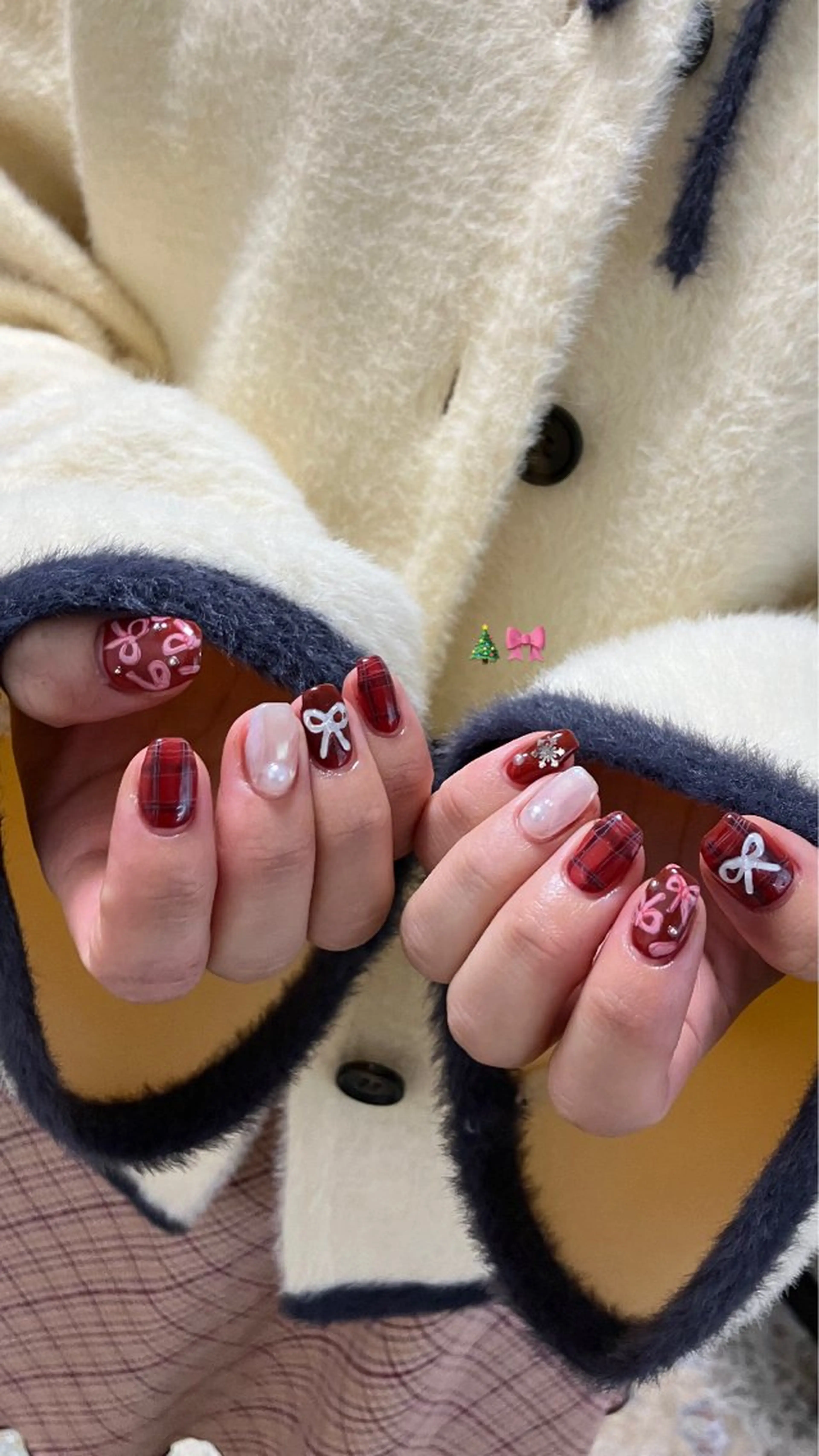 ネイル 冬ネイル クリスマス clocln  / Suzukaのネイルデザイン