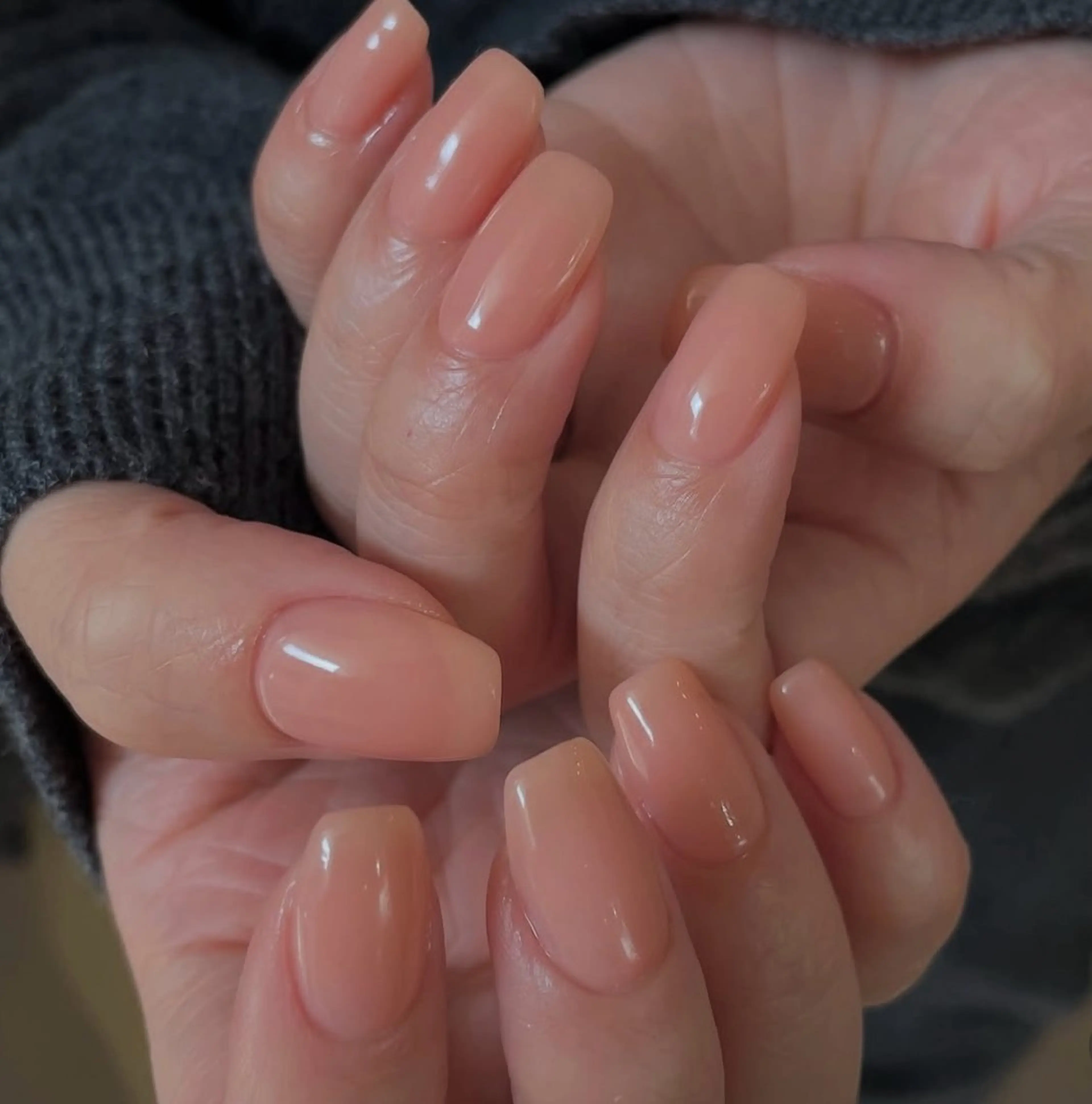 ネイル ニュアンスネイル ワンカラーネイル ピンク ハンドネイル mer fudge所属・mer-fudge- shioriのネイルデザイン