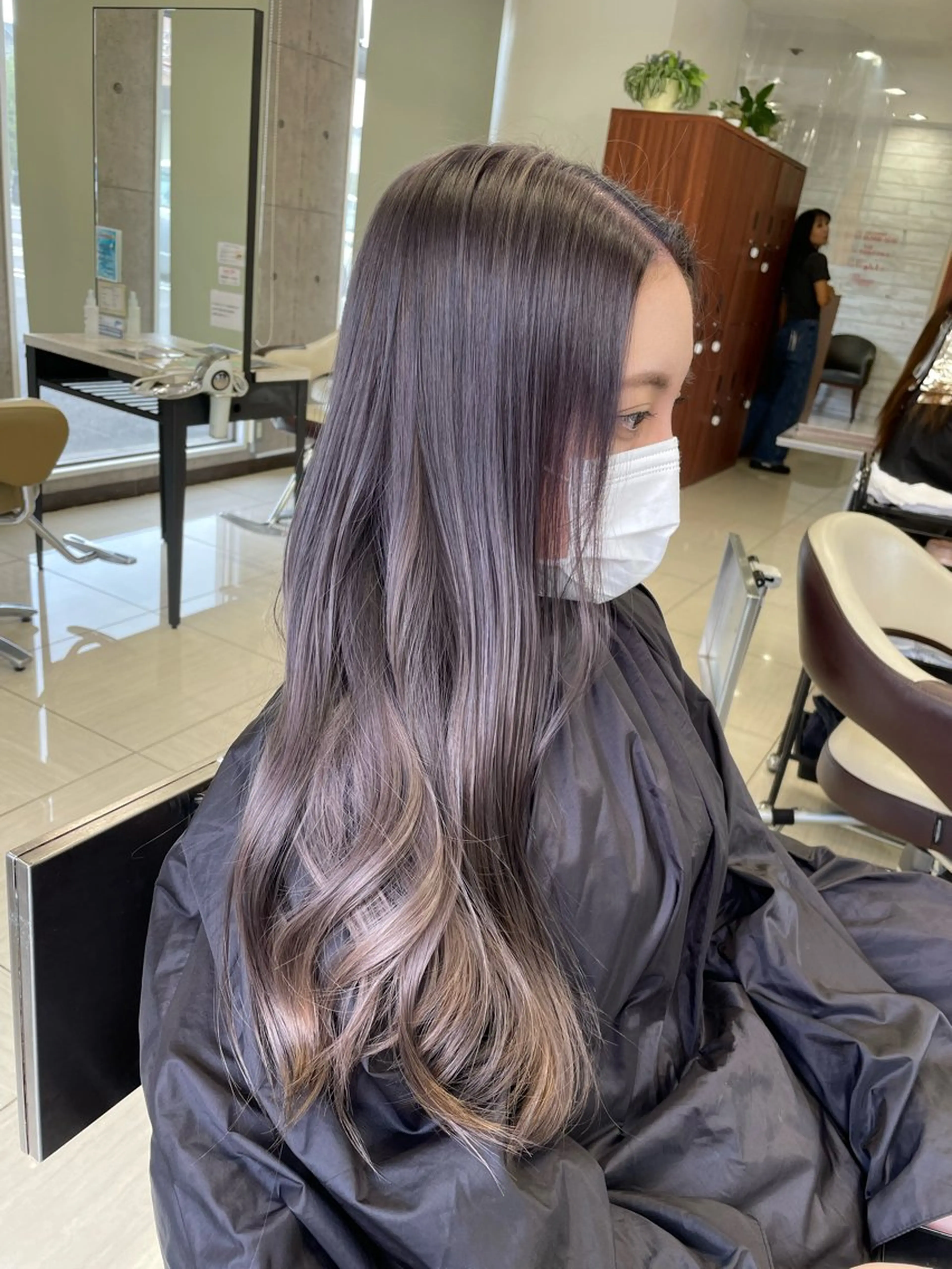 ロング ヘアカラー 色川 優斗《髪質改善》のヘアスタイル