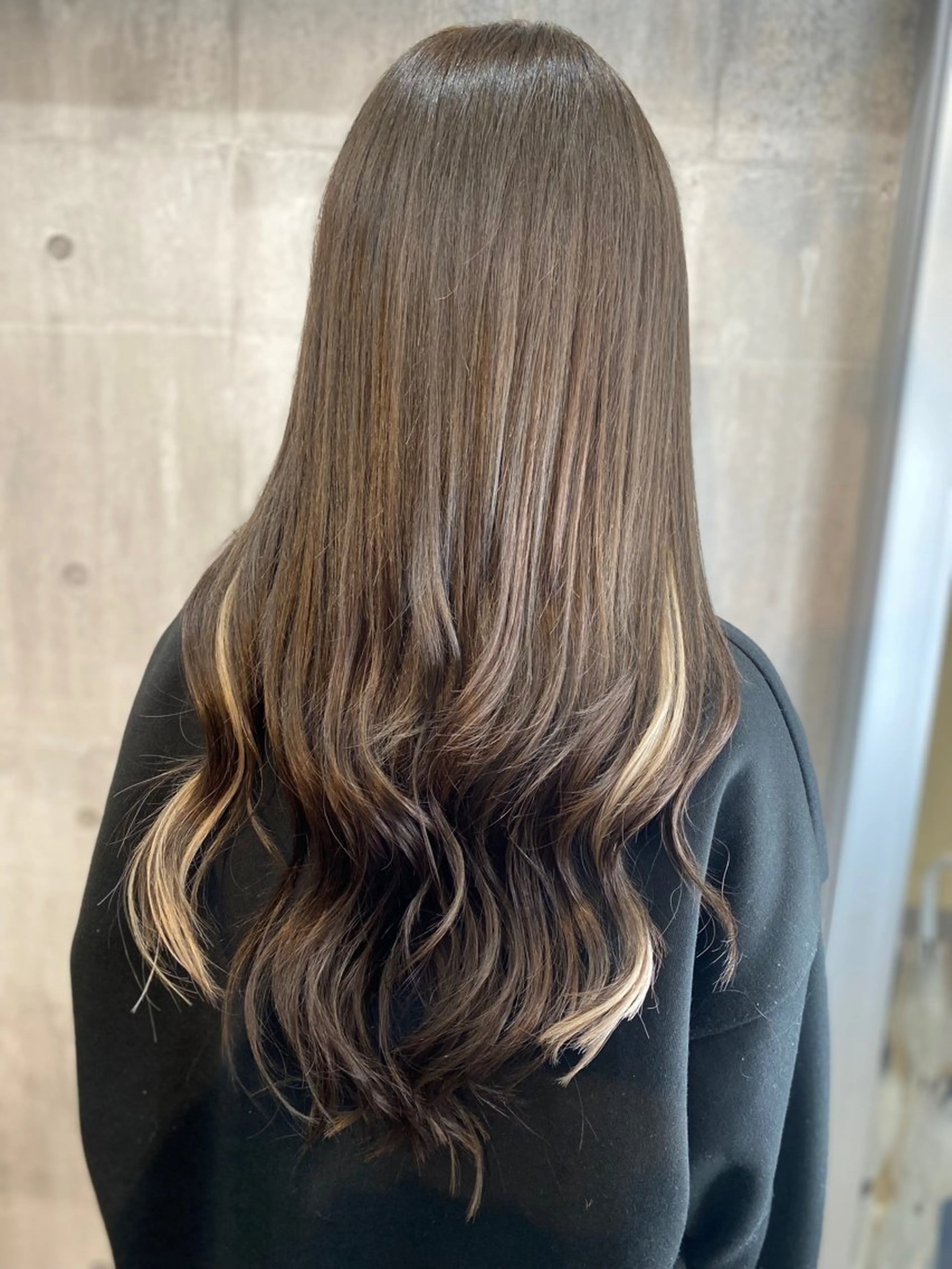ロング EIGHT 御徒町 渡部のヘアスタイル