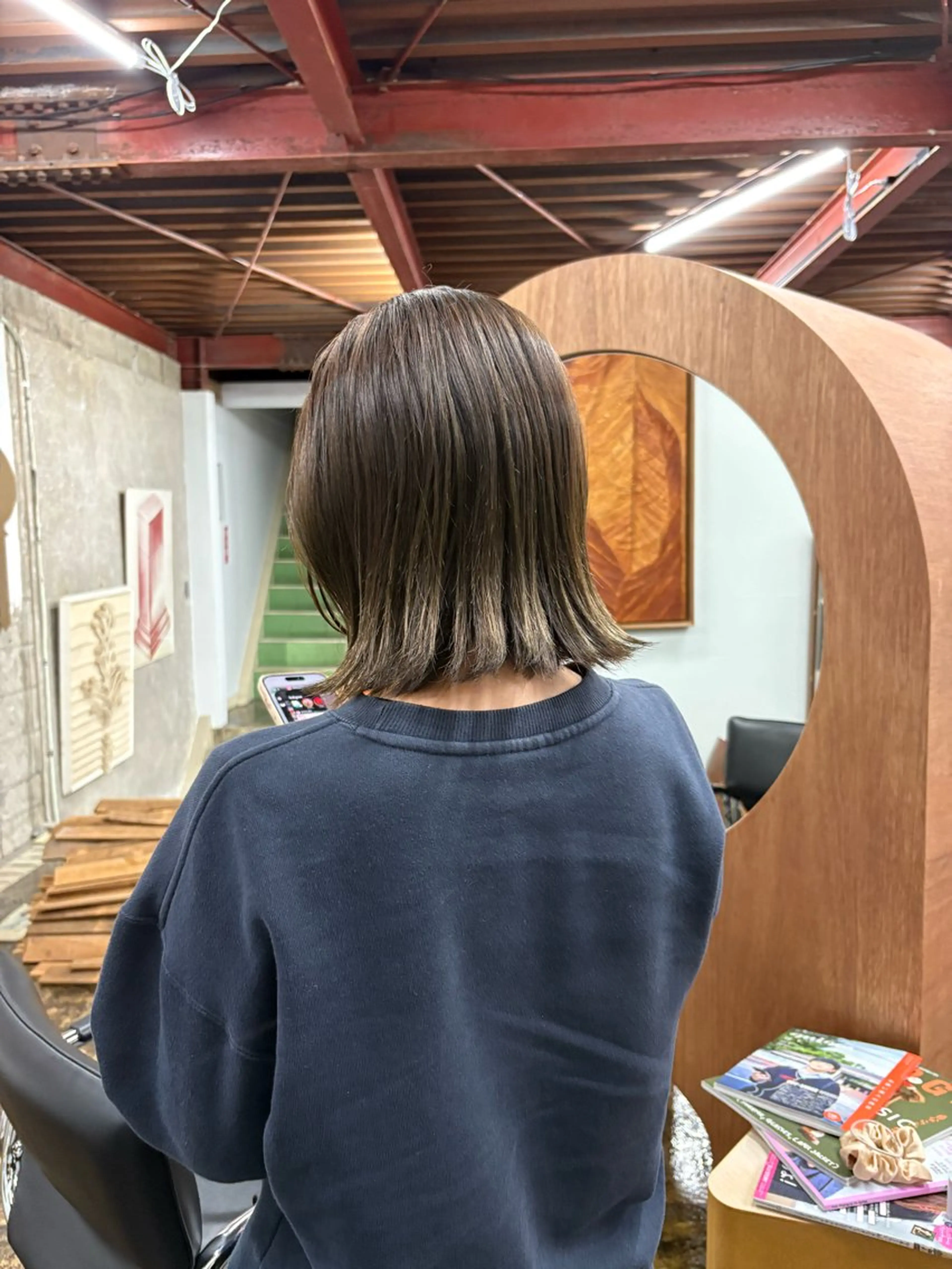 ミディアム カラー グレージュ ヘアカラー cupra所属・カワクボ ソラのヘアスタイル