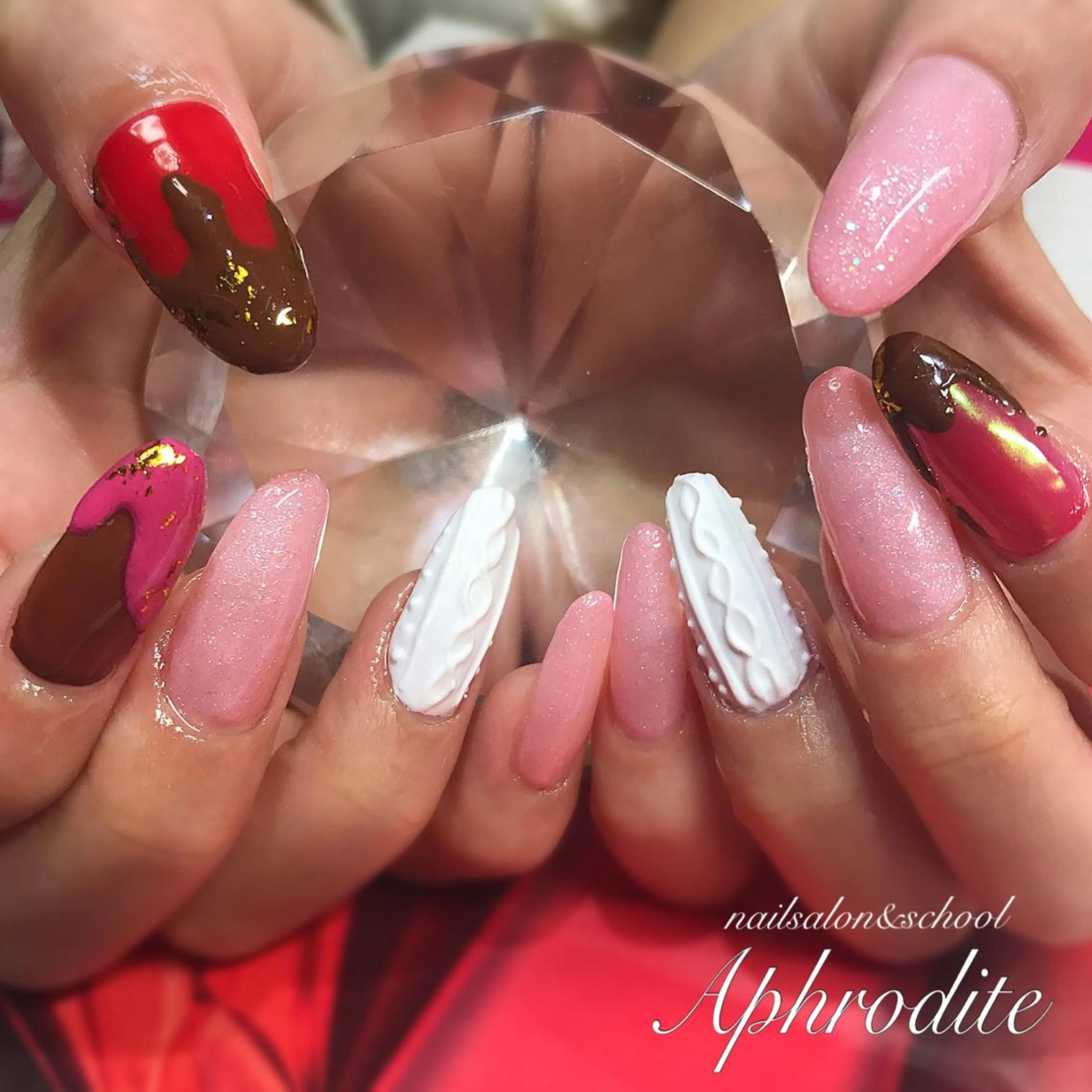 ネイル バレンタイン APHRODITE Nagisaのネイルデザイン