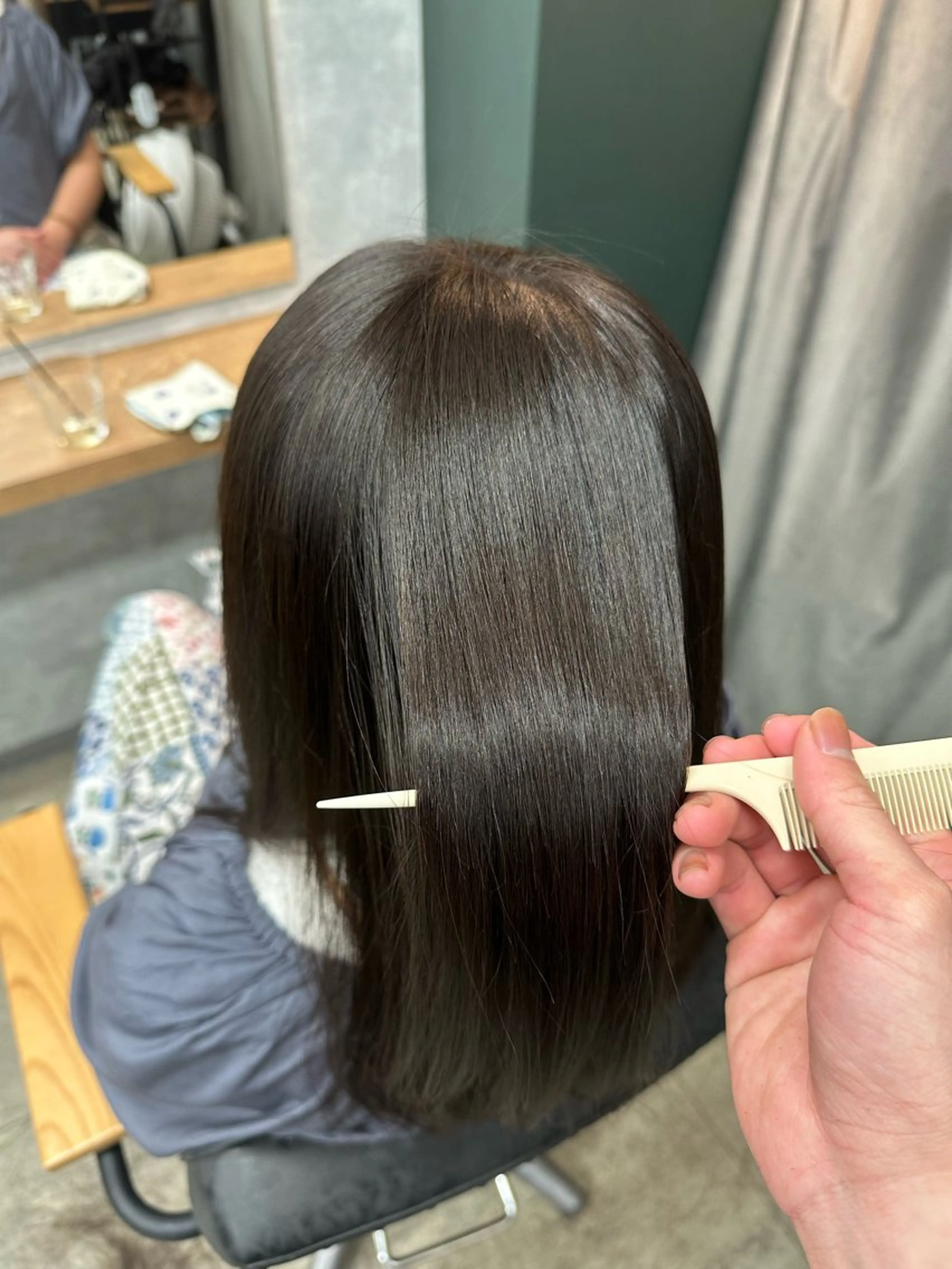 セミロング 縮毛矯正 縮毛矯正 ルティア新宿縮毛 🐚山入端巧のヘアスタイル