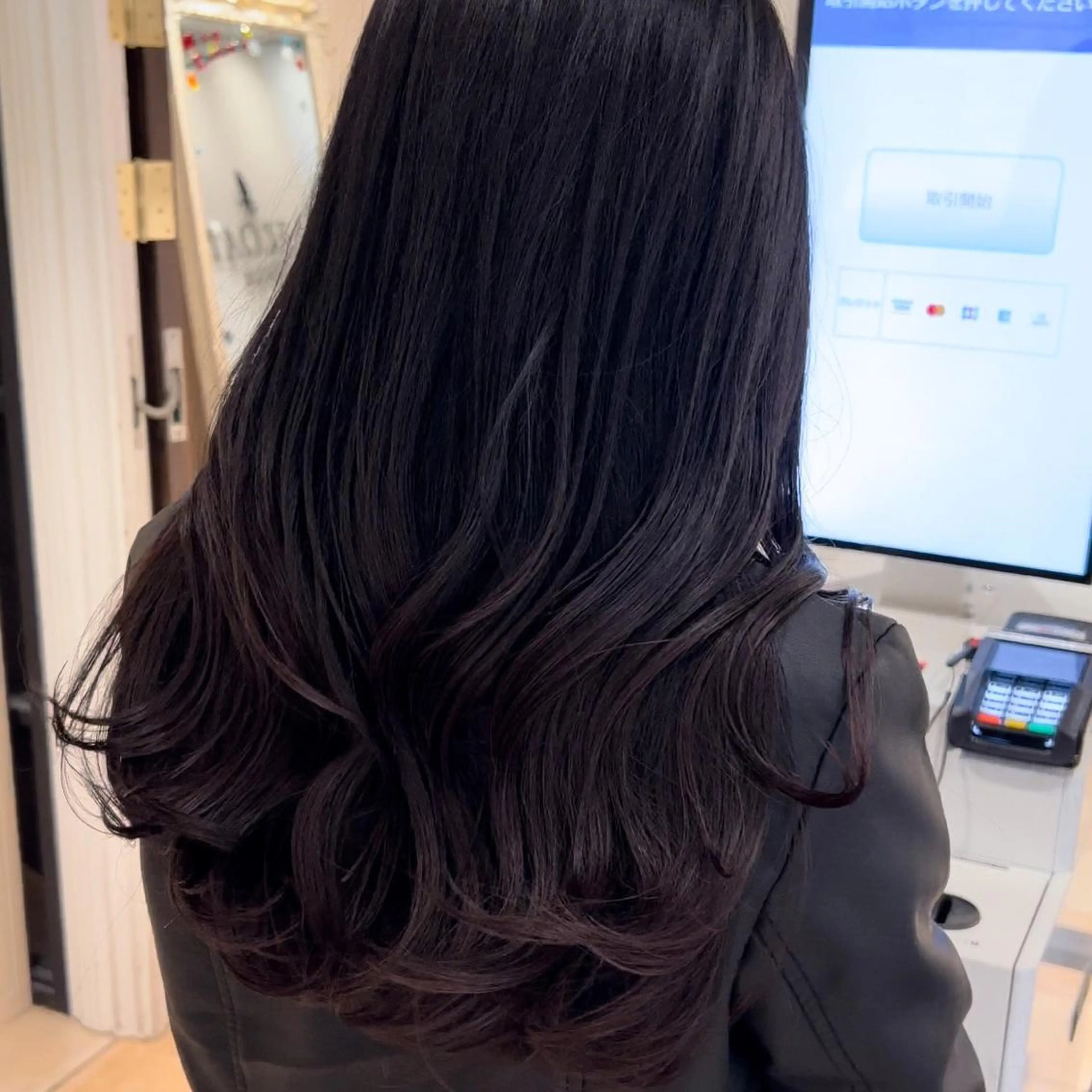 ロング くびれヘア 髪質改善 レイヤーカット ロング 縮毛矯正 カット ヘアカラー トリートメント 🧡くびれヘア/前髪 顔周り🧡久原結衣のヘアスタイル