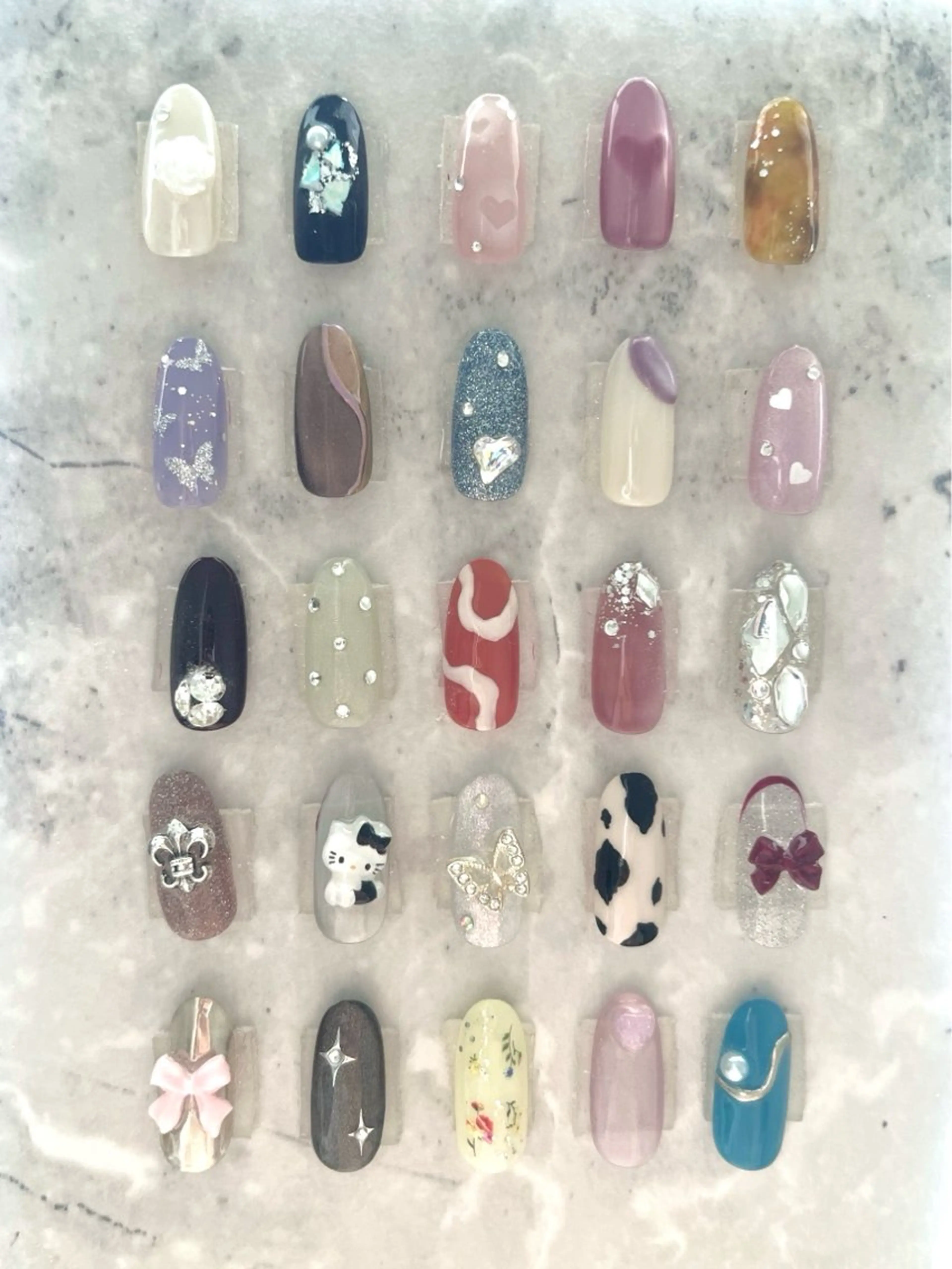 オフあり💅時間指定⏰【サンプルから4つまで選べる】トレンド定額ネイル＊シンプルコース＊の写真
