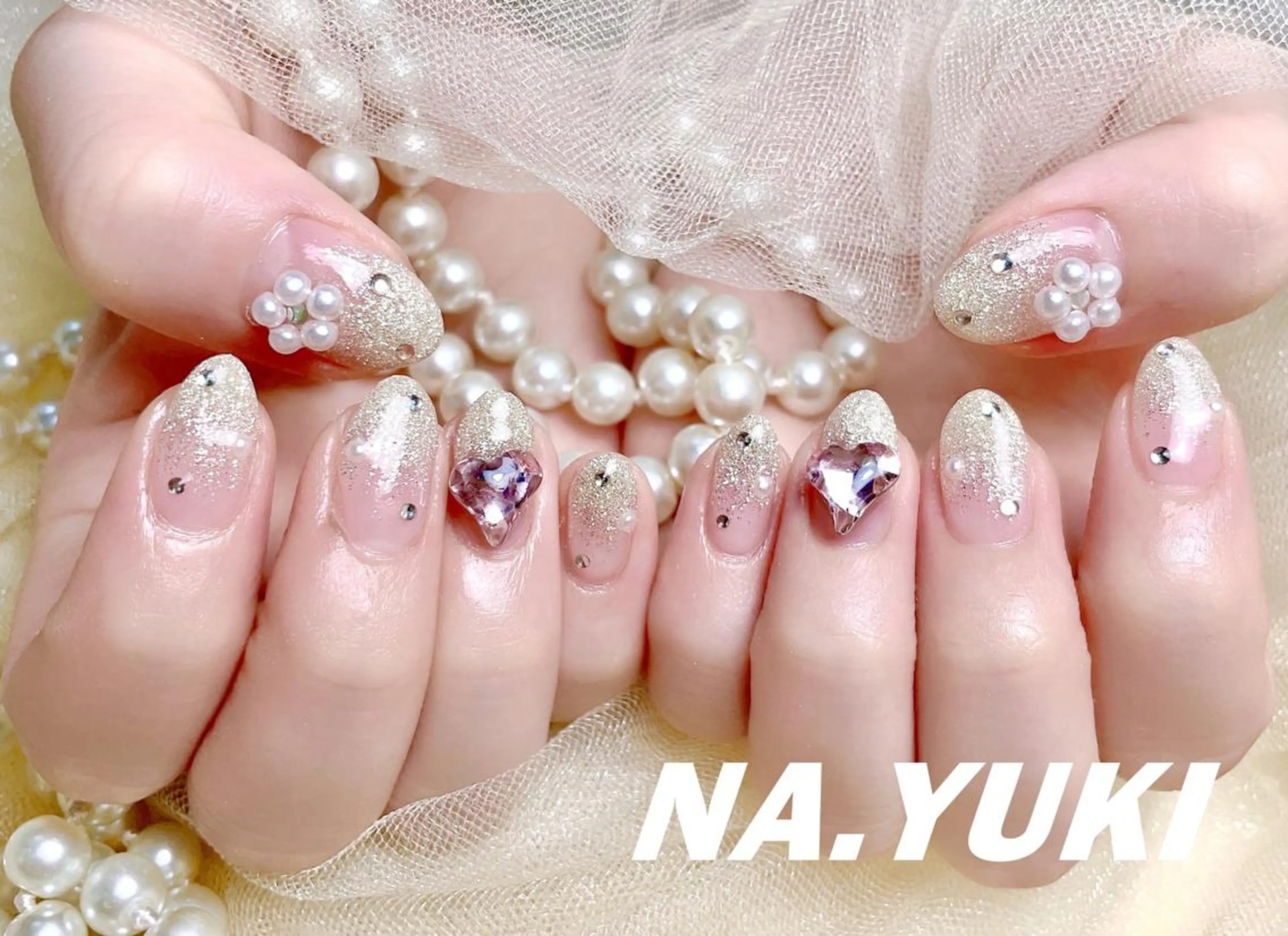 ネイル ハンドネイル ハンドケア 🌷 Mooning 🌷のネイルデザイン