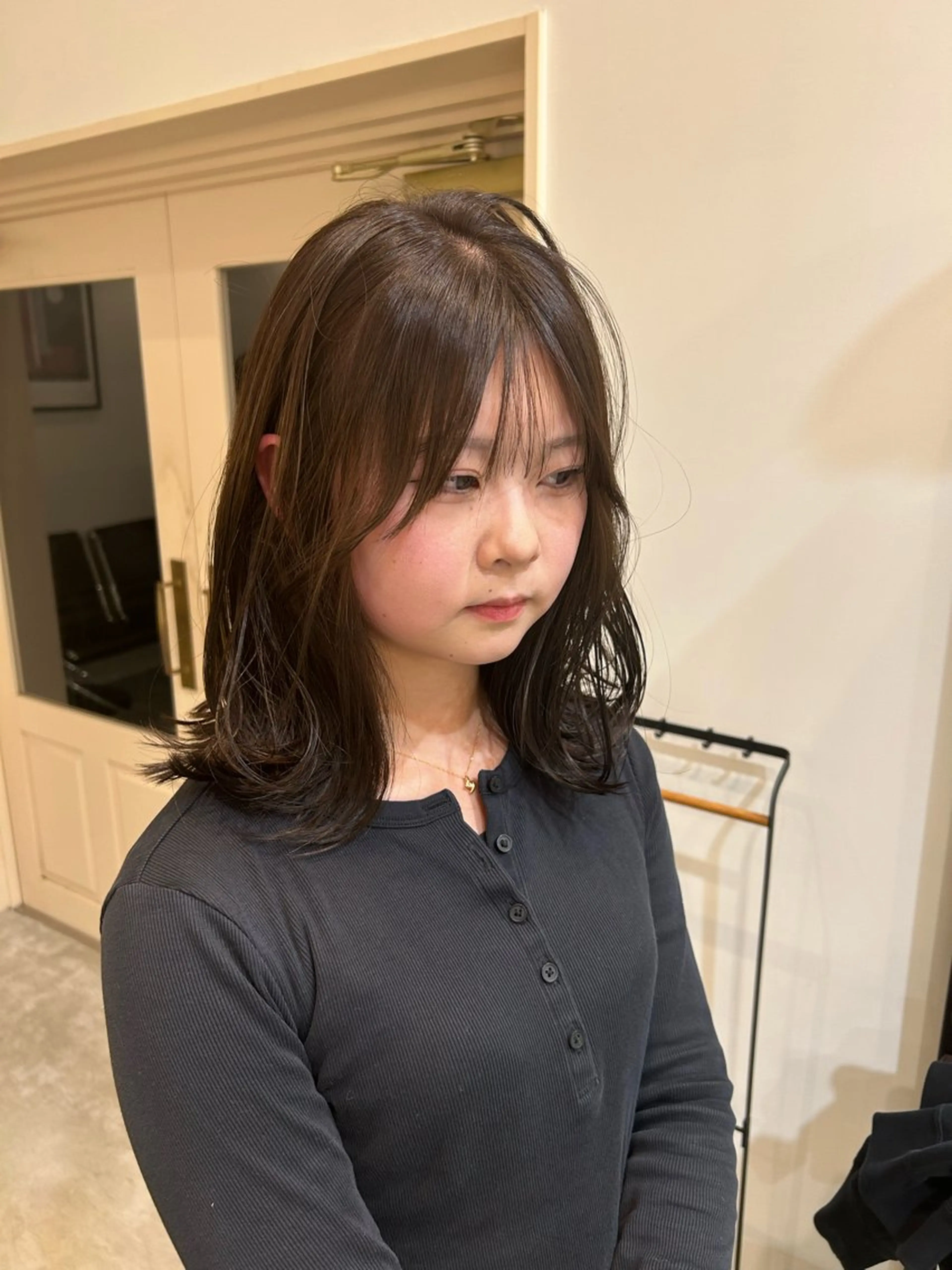 カラー ショコラグレージュ グレージュ 鳥居 愛子のヘアスタイル