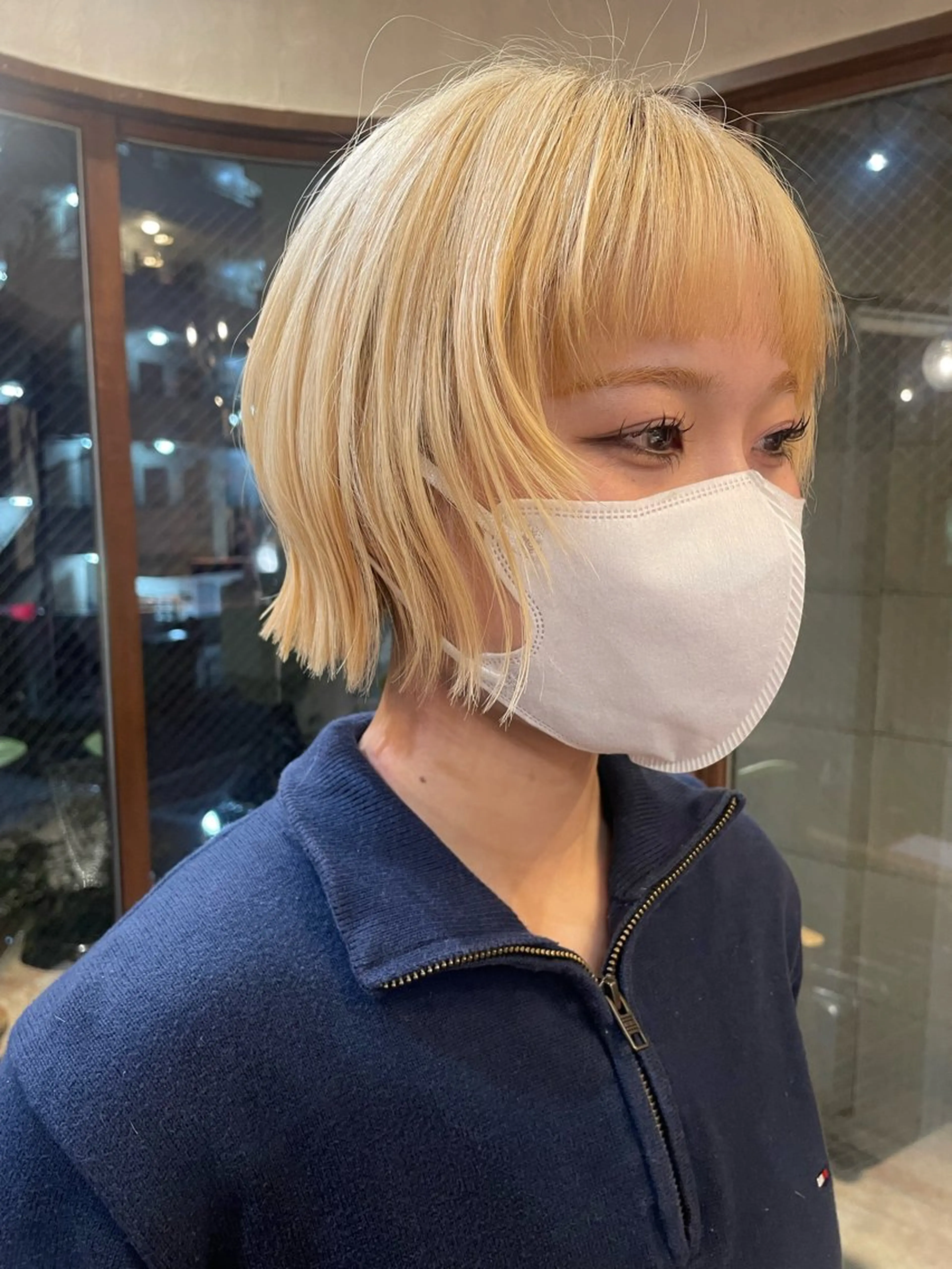 ショート ボブレイヤー ボブ 顔まわりレイヤー レイヤーカット カット ボブ/ハイトーン /KANOのヘアスタイル
