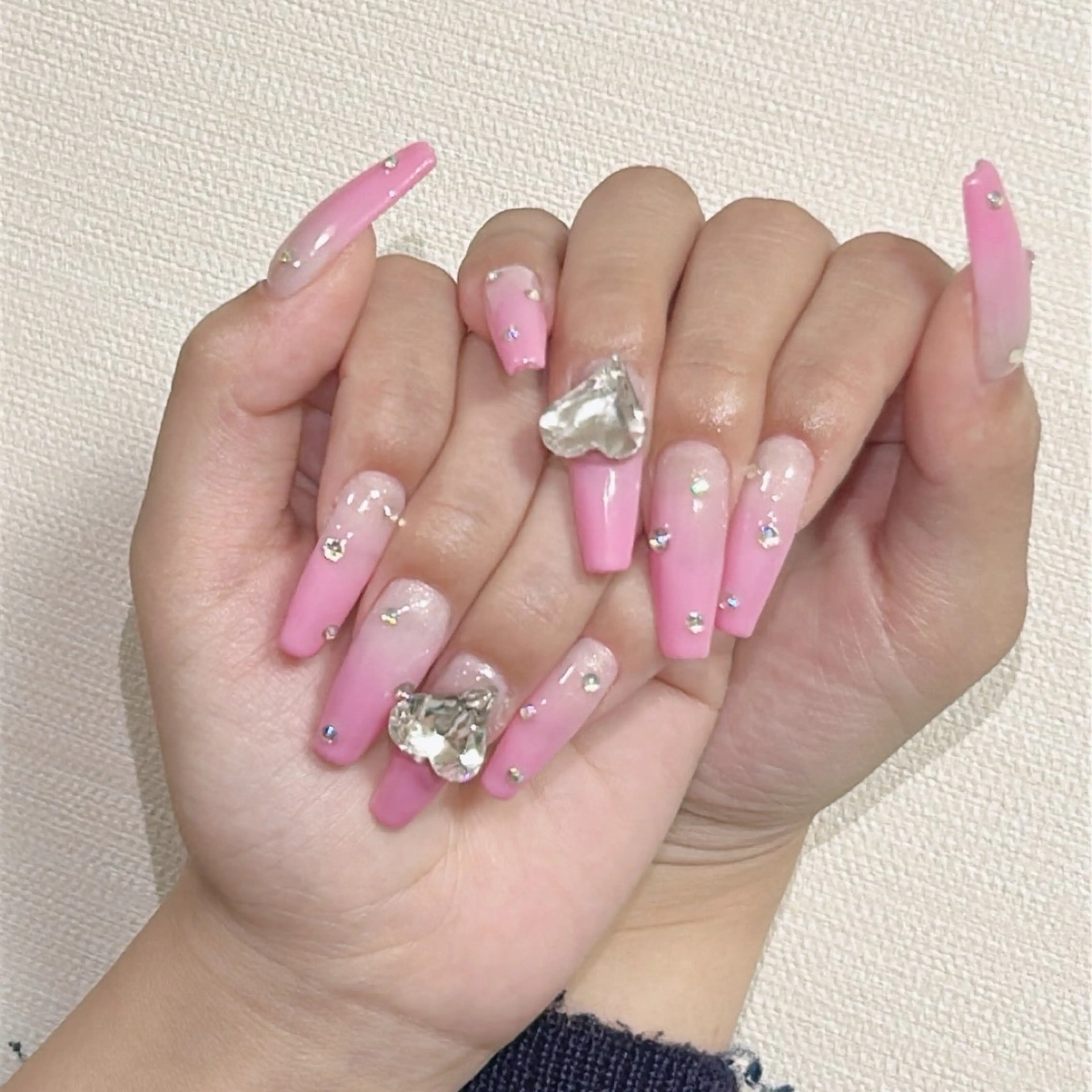 ネイル ハート ロングネイル ピンク ハンドネイル 佐藤 来夢のネイルデザイン