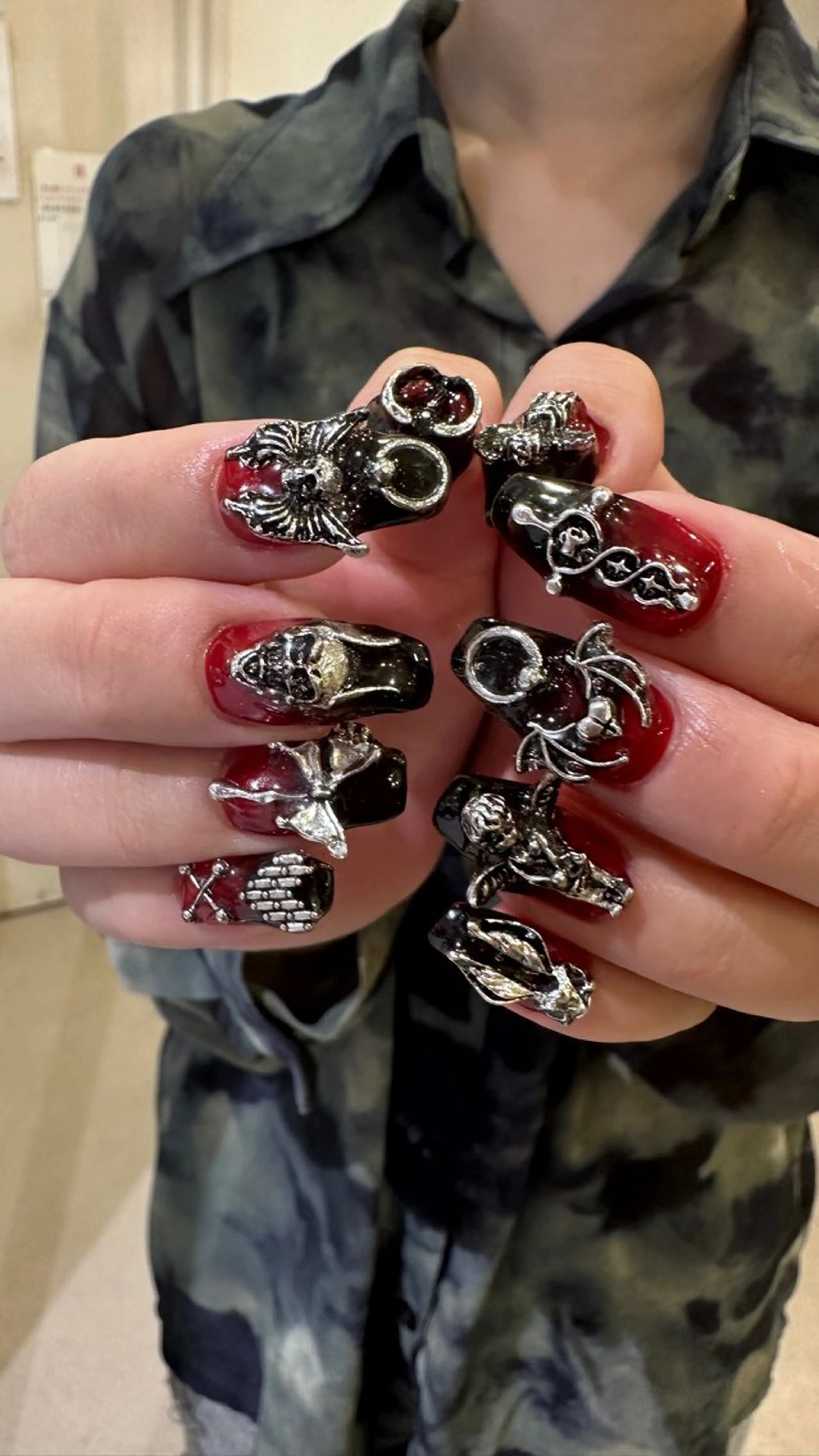 ネイル ハンドネイル 👽個性派ネイル🎀 komachiのネイルデザイン