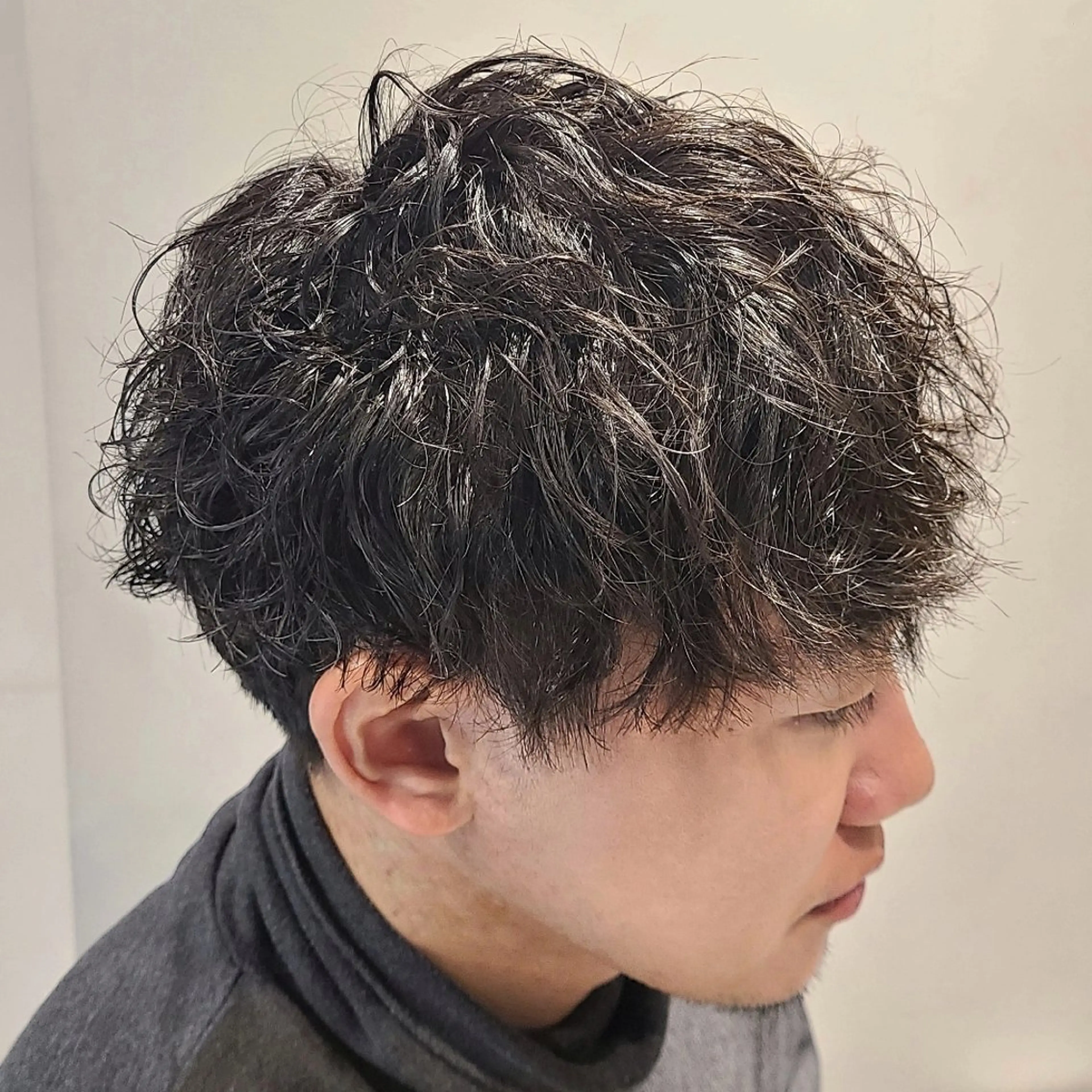 メンズ ショート パーマ メンズハイライト メンズインナーカラー メンズパーマ プードルパーマ ツイストスパイラルパーマ KAZUMA /メンズ特化/パーマのヘアスタイル