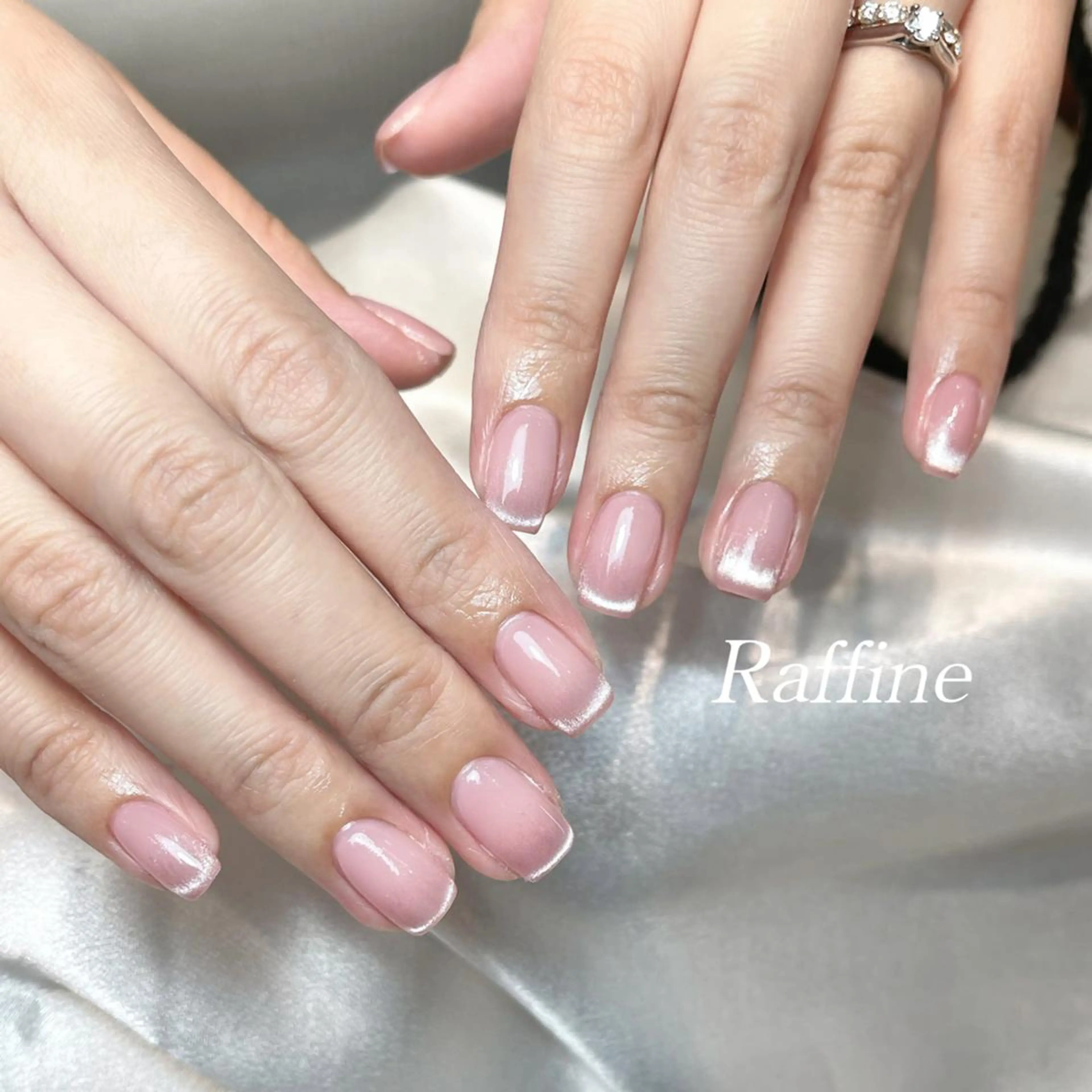 ネイル RAFFINE 月🦋🩵のネイルデザイン