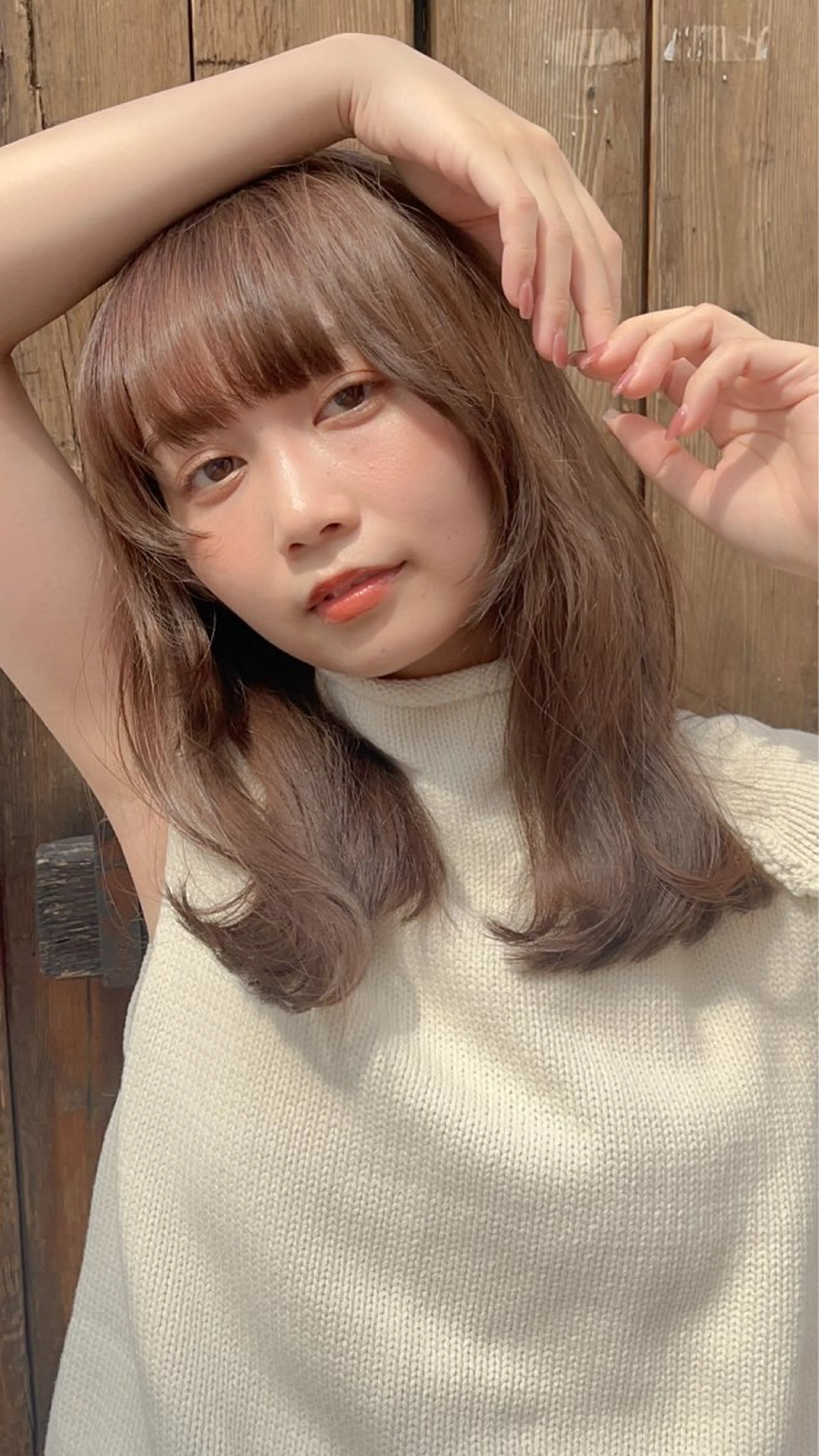 セミロング カラー ベージュカラー ブリーチ ブラウンカラー 透明感カラー ブリーチなしカラー 透明感カラー│ レイヤーヘア中居美樹のヘアスタイル