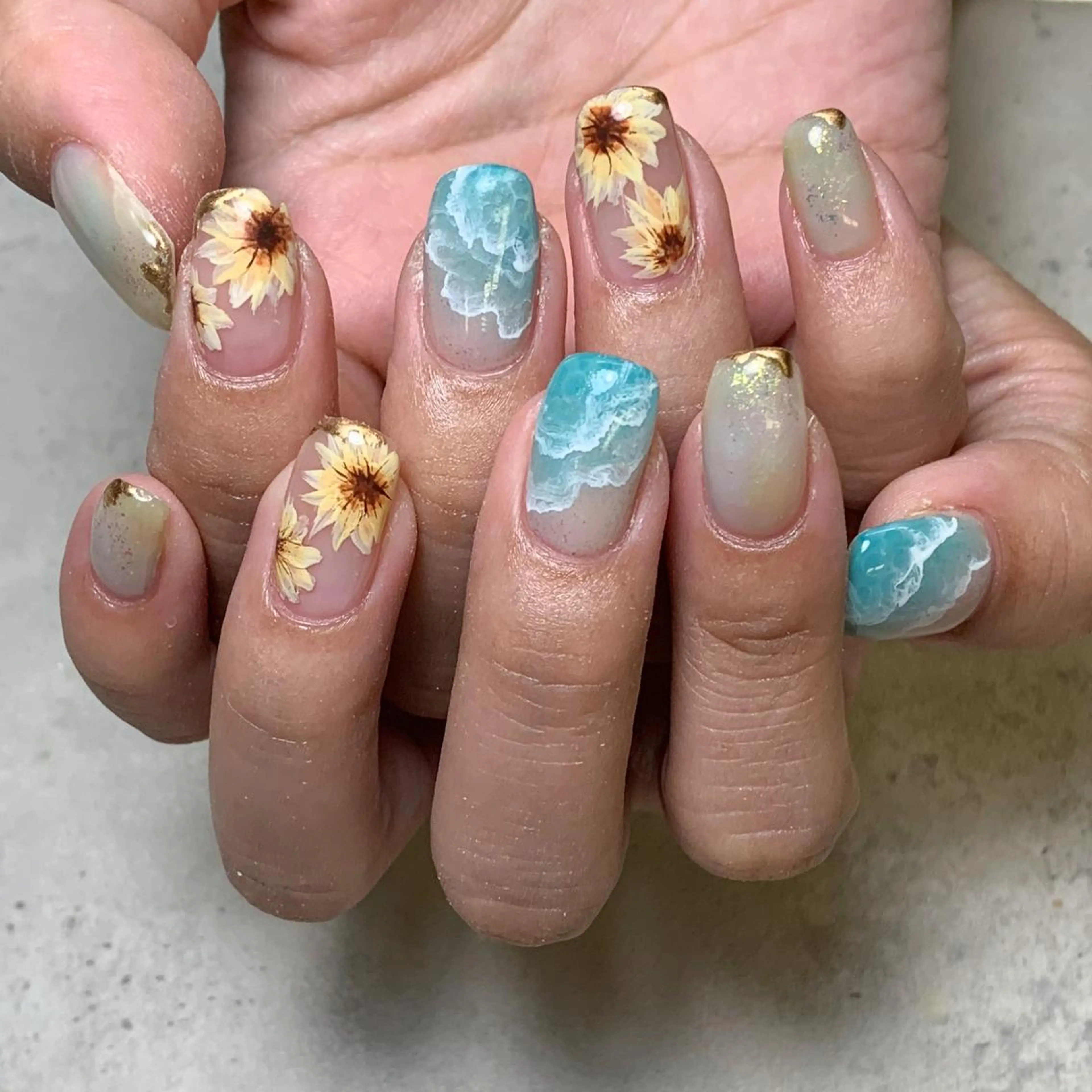 ネイル ハンドネイル atelier FIORITURA所属・FIORITURA aiのネイルデザイン