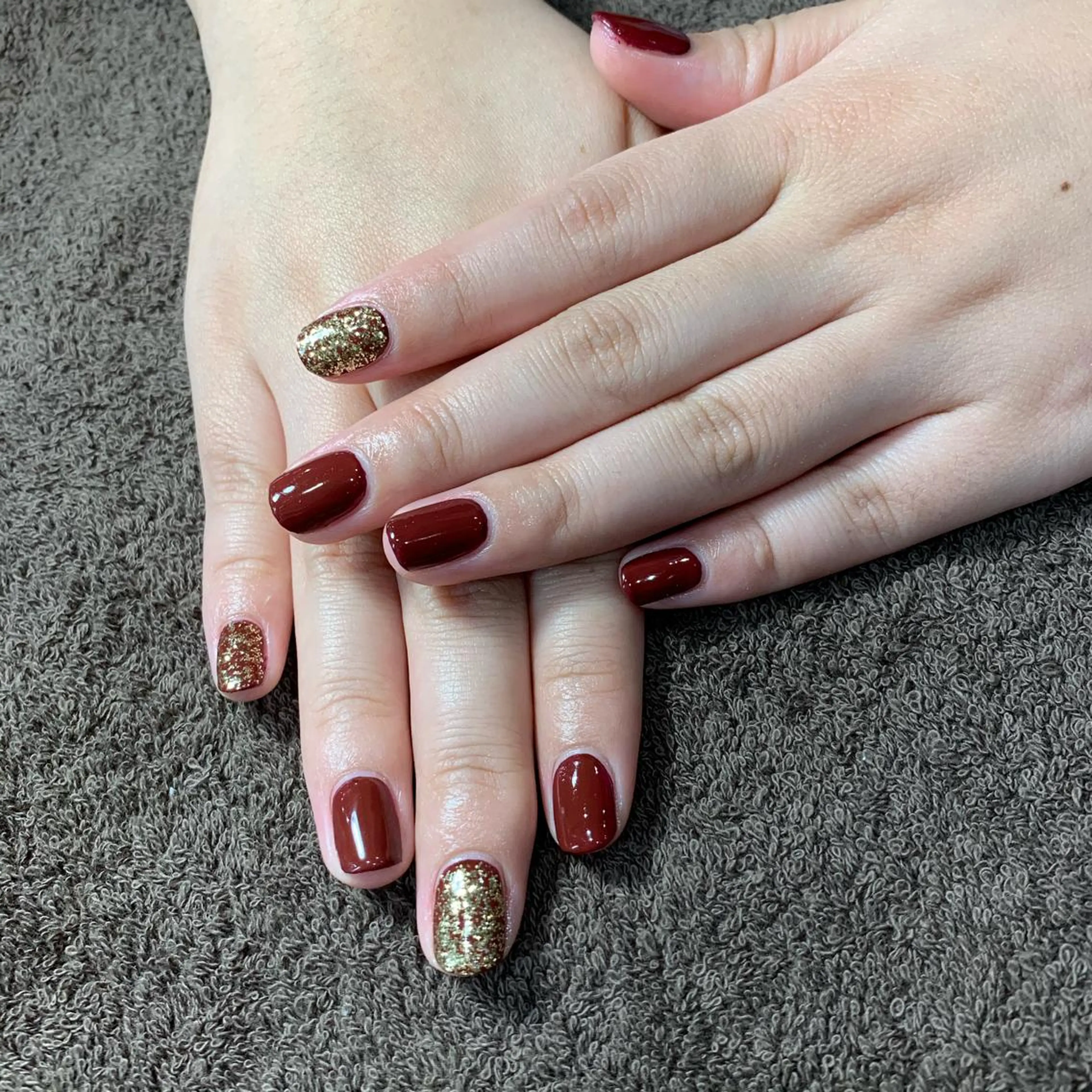 ネイル ラメ(グリッター) ワンカラーネイル 枚方 tomee 🦋南部 しほ🦋のヘアスタイル