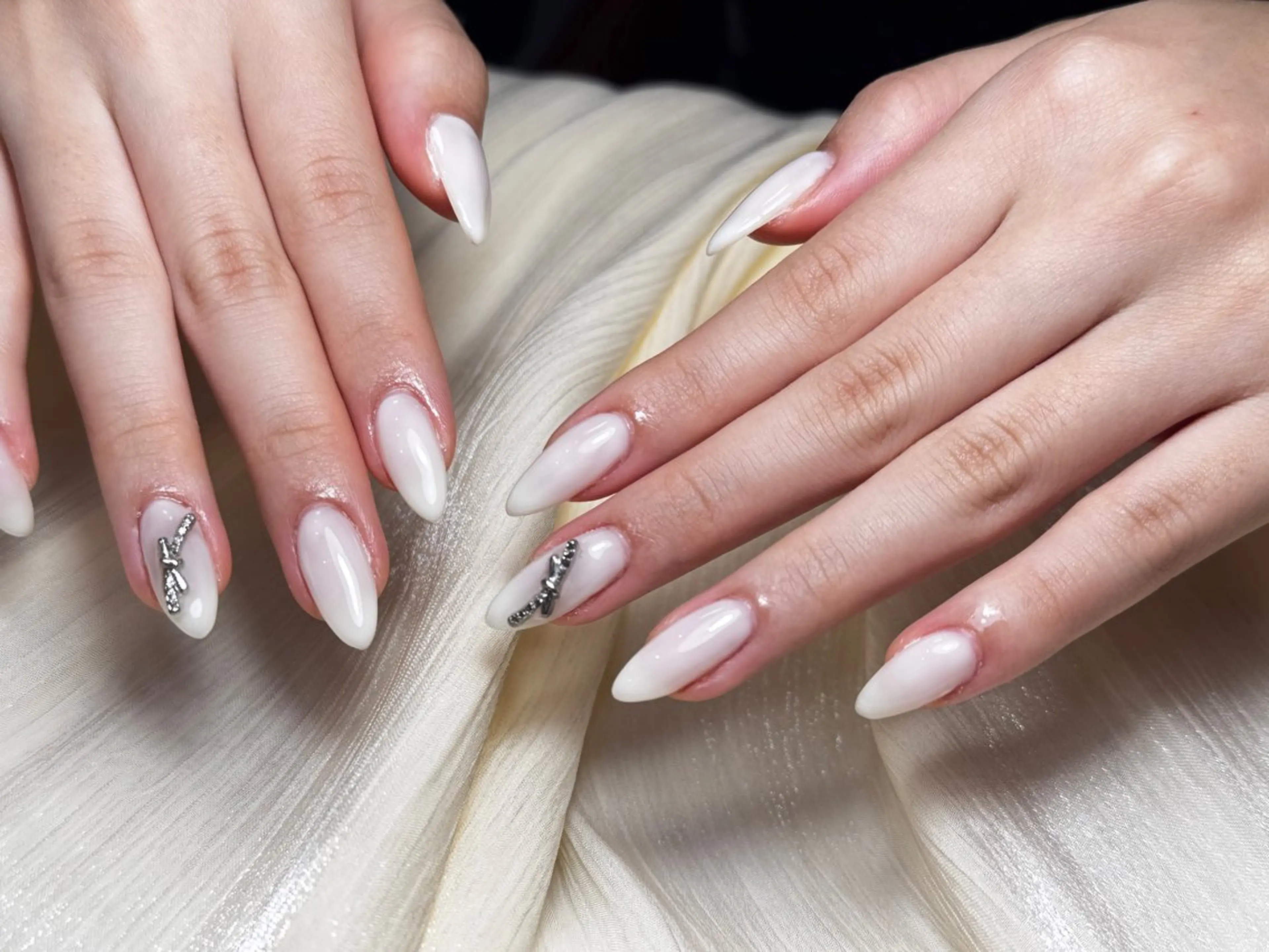 ネイル ハンドネイル ハンドケア DEMAIN- ERIのネイルデザイン