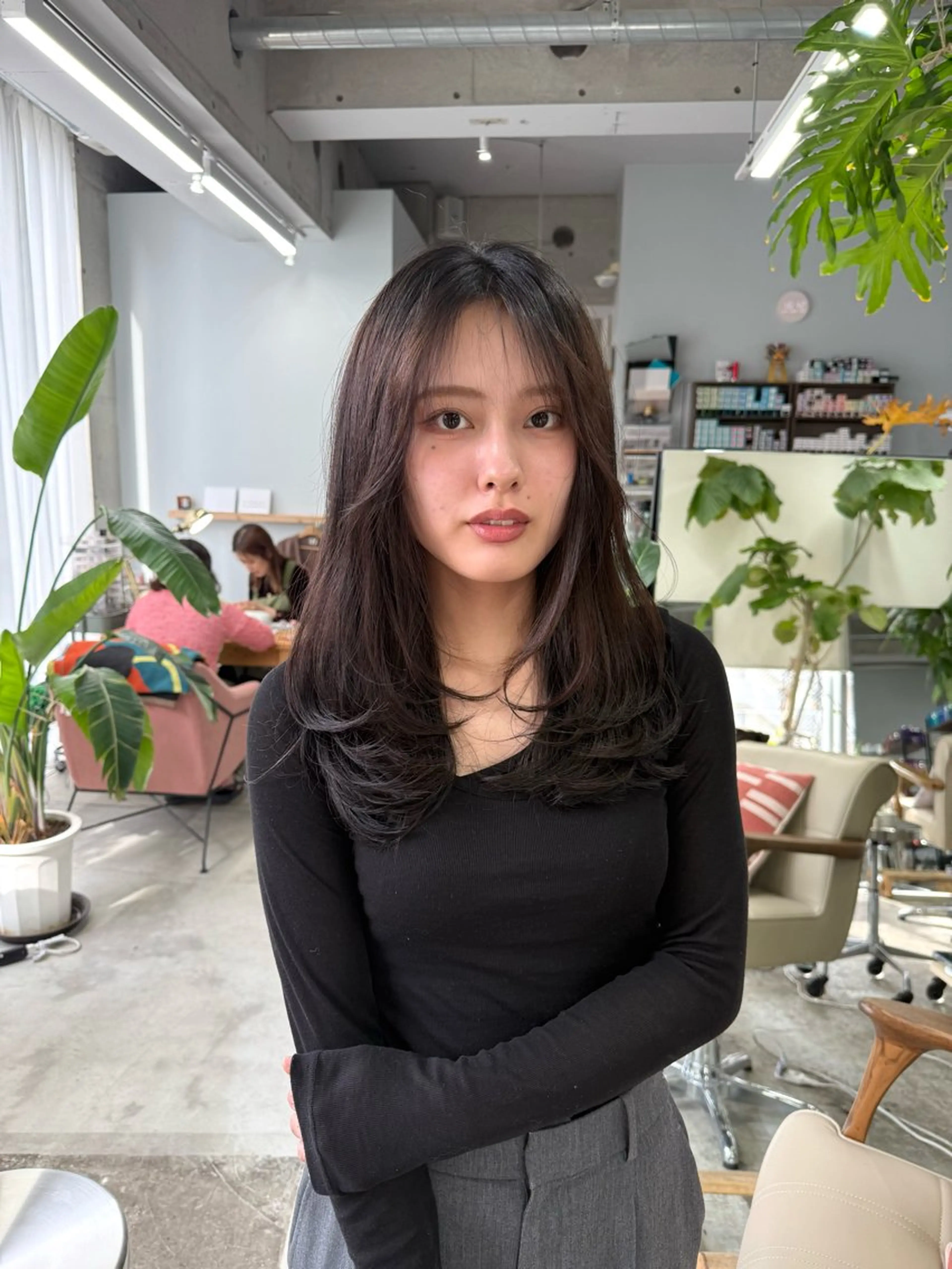 ミディアム レイヤーカット カット ヘアカラー トリートメント U-fuショート 伊藤拓海のヘアスタイル