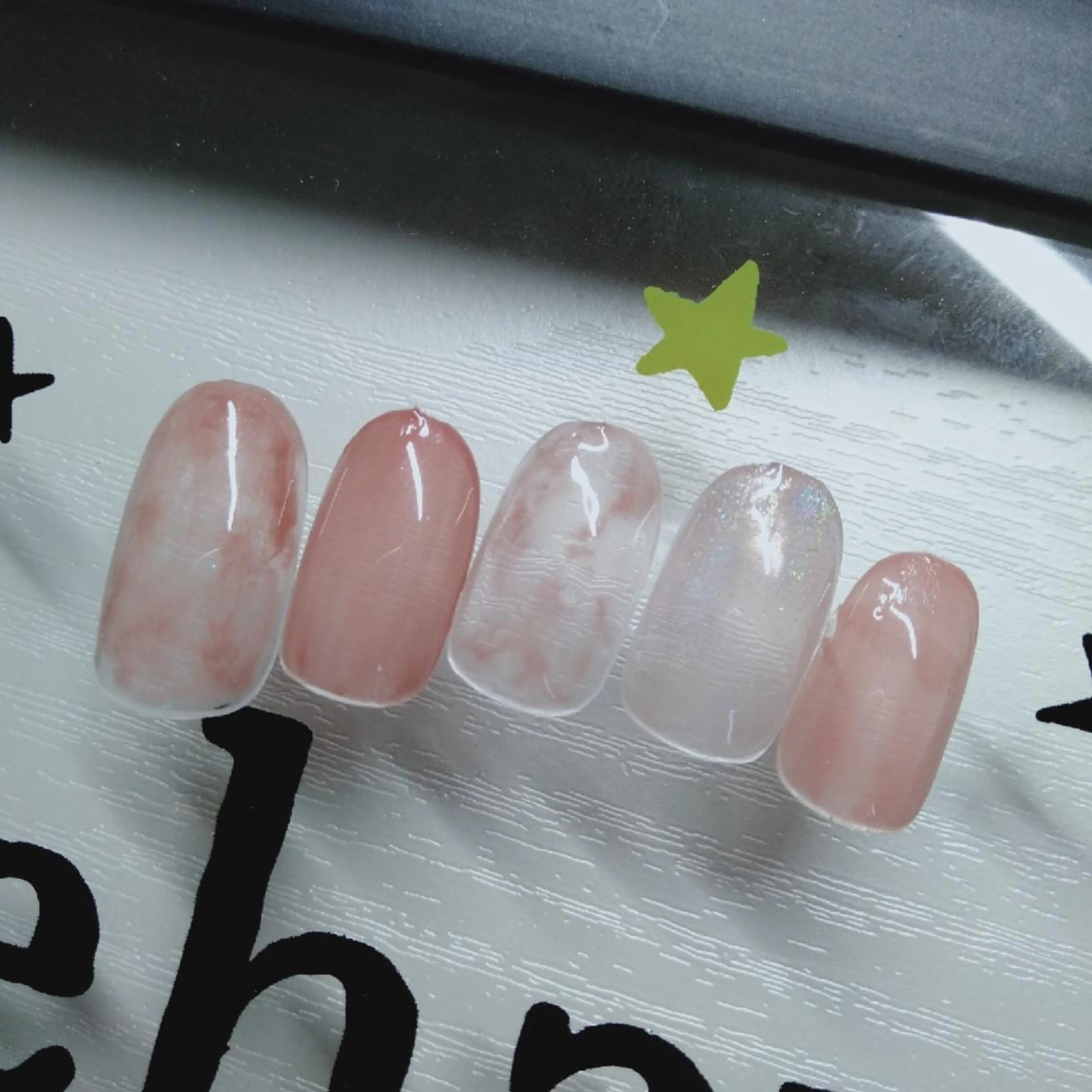 ネイル オフィスネイル シンプルネイル 爪工房ぱるっこ所属・川岡 香を里のネイルデザイン