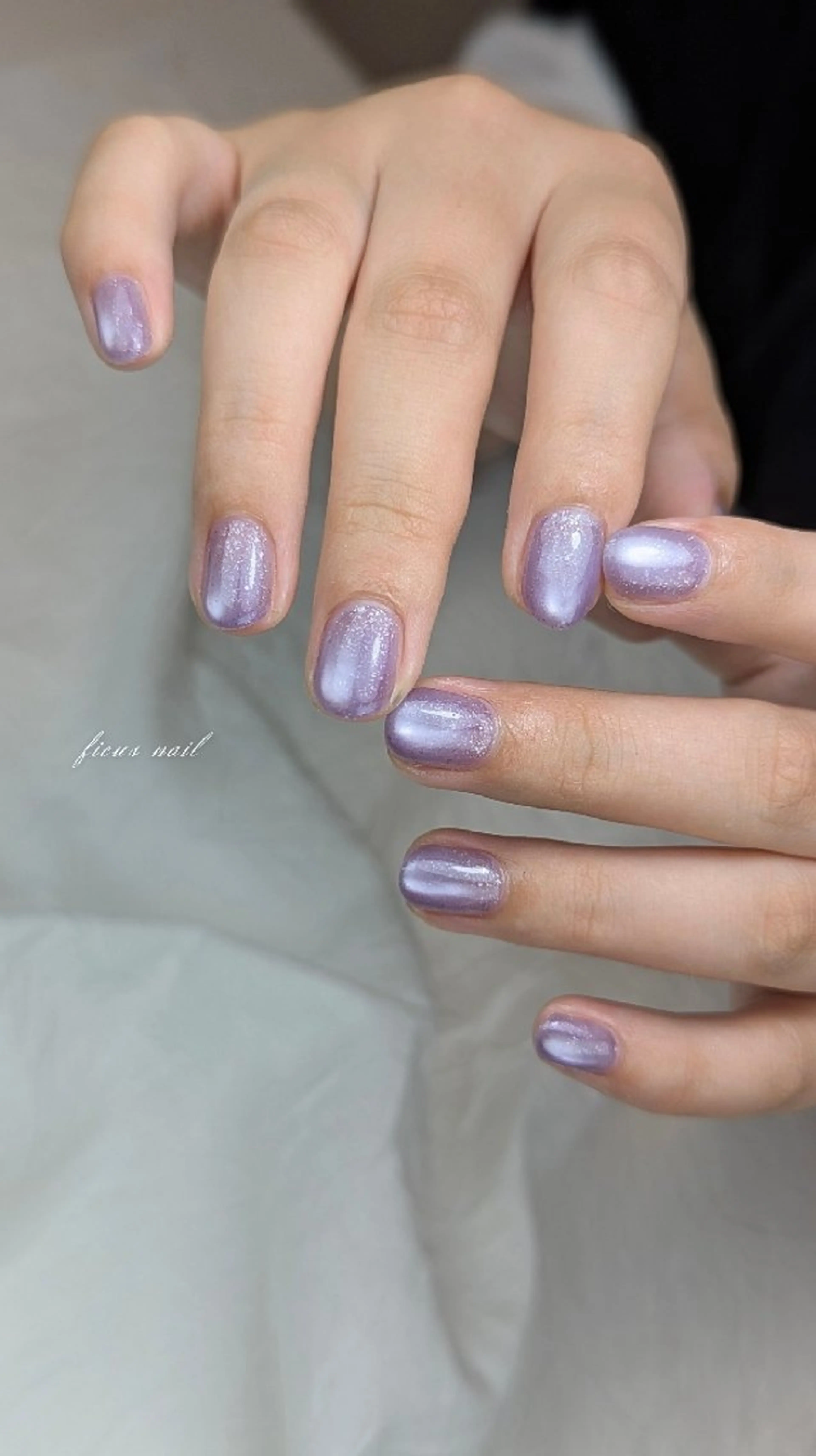 ネイル マグネットネイル オフィスネイル パープル ショートネイル シンプルネイル ハンドネイル ficus nailのネイルデザイン