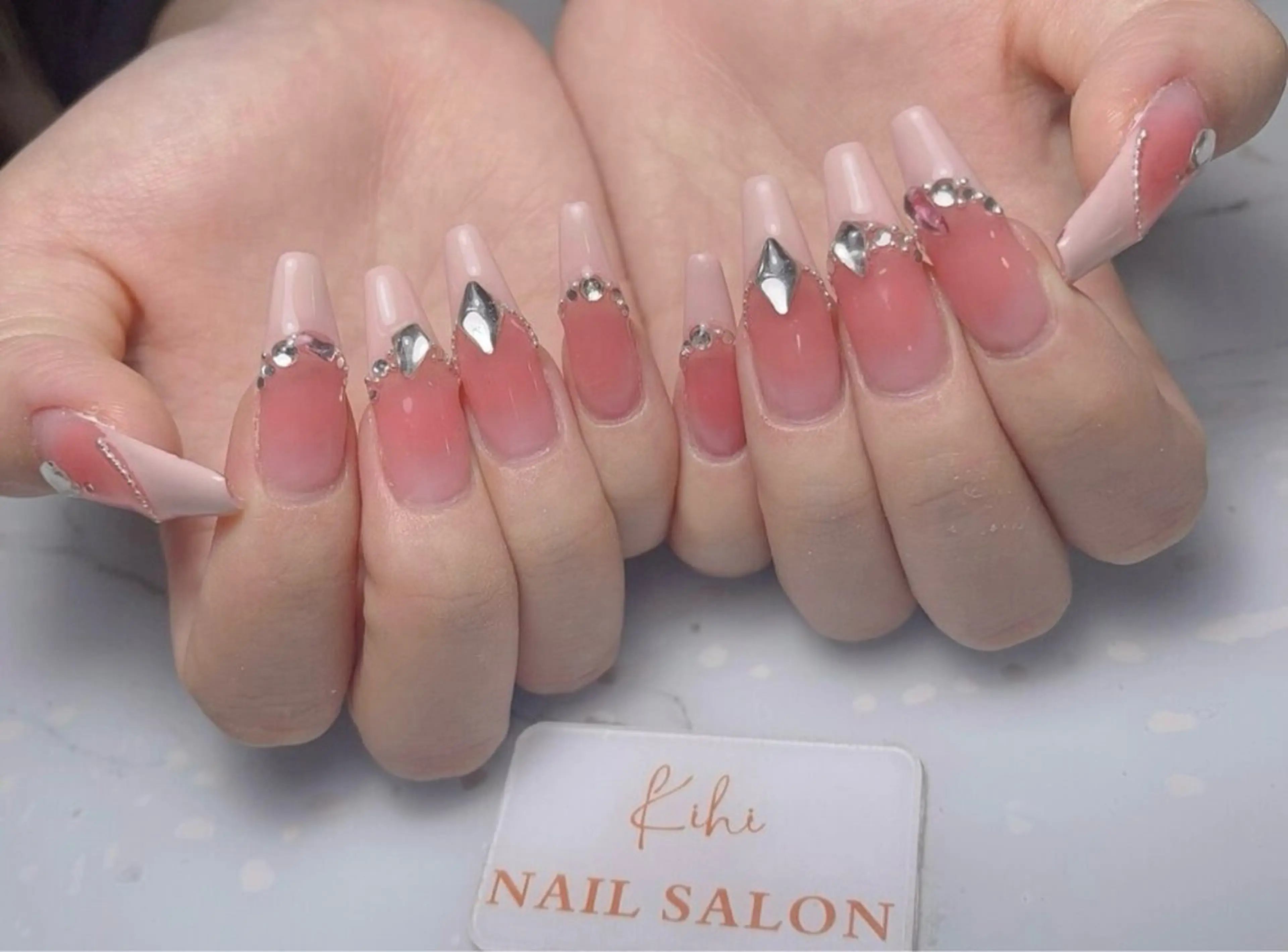 ネイル アートネイル フレンチネイル ジェルネイル グラデーション 韓国ネイル Nail Salon kihi大塚店のネイルデザイン