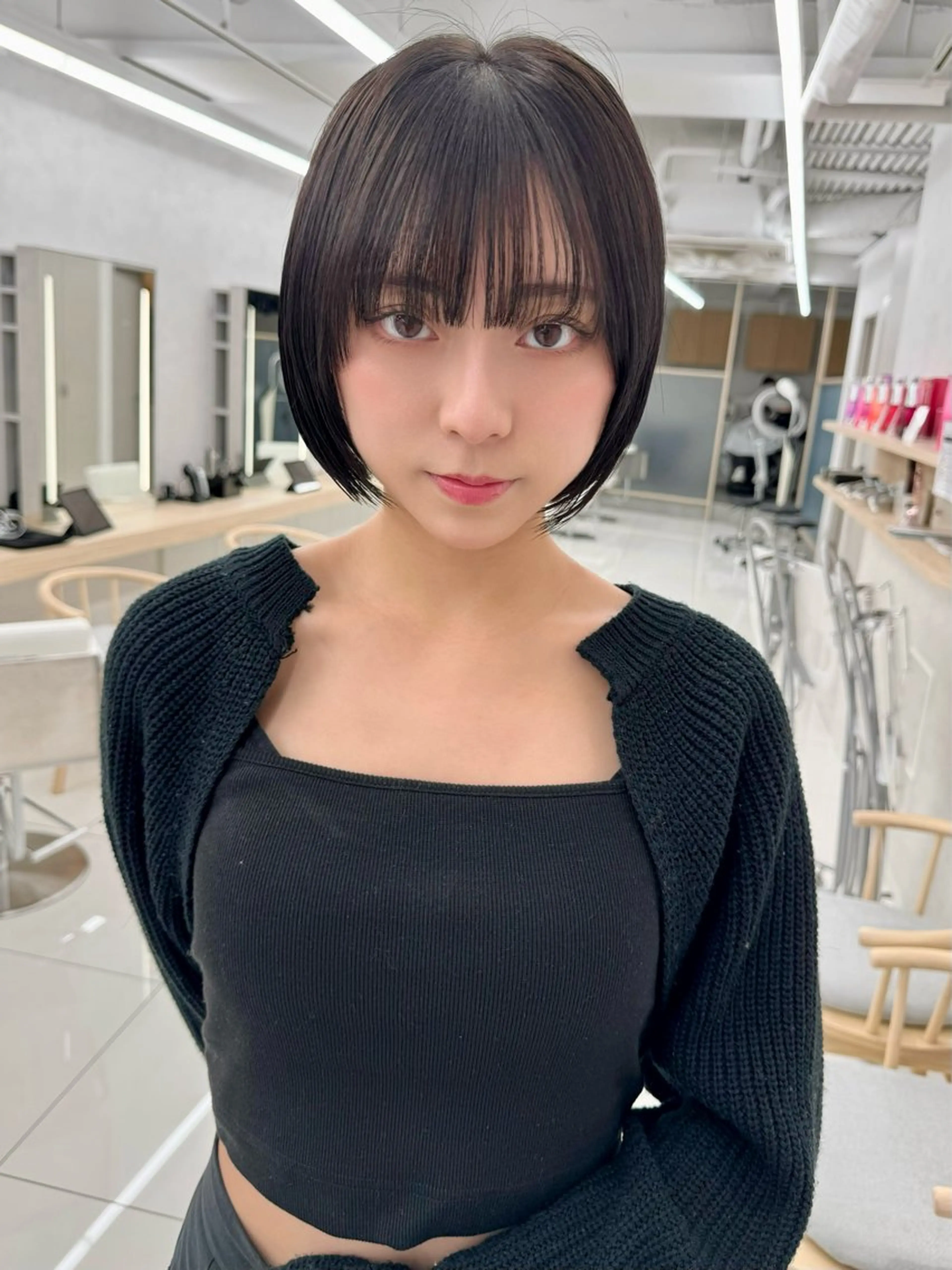 ミディアム カット ヘアカラー トリートメント 前髪/レイヤー/ ショート/しんやのヘアスタイル