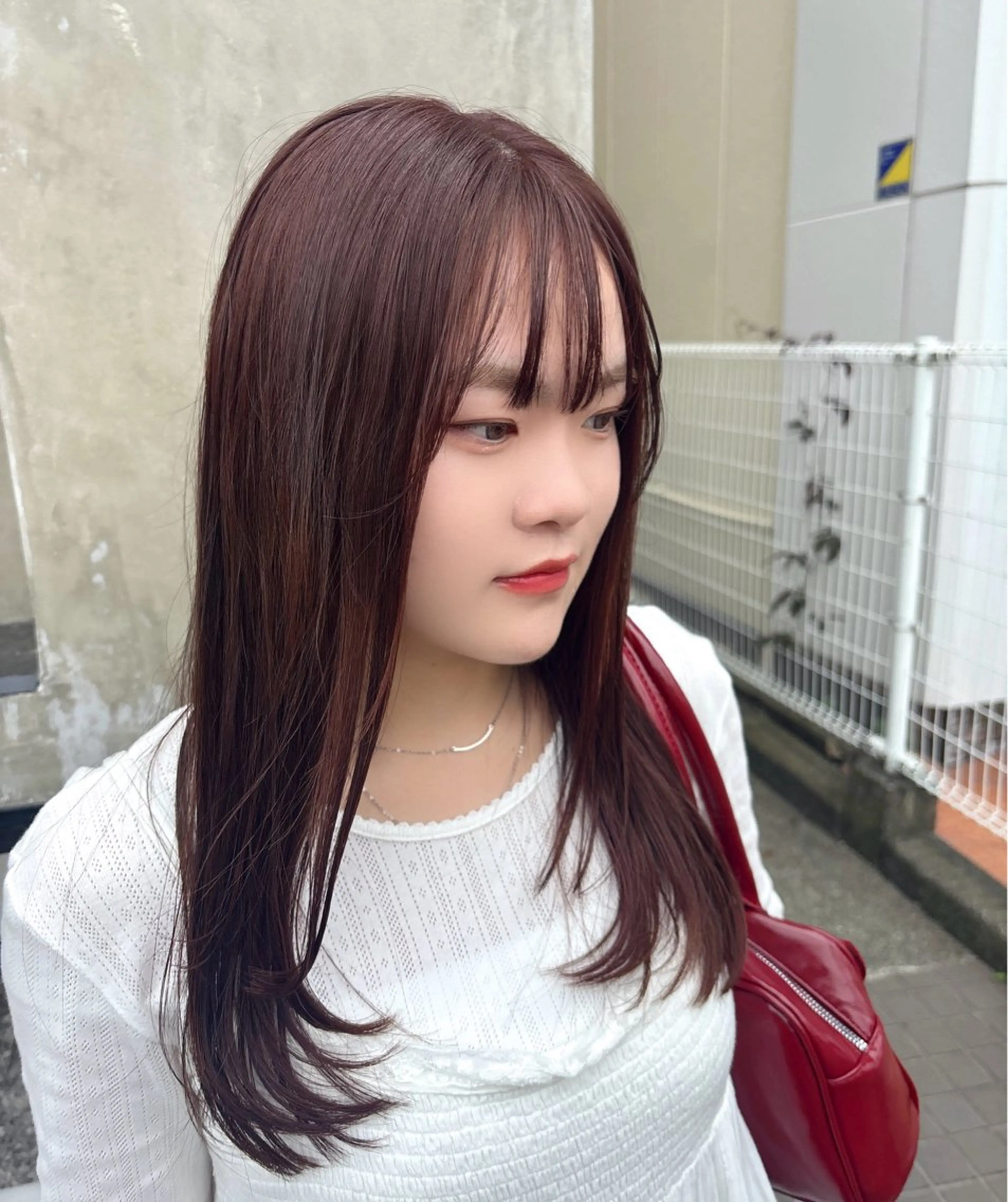 セミロング カラー ブラウンカラー ピンクカラー ピンクブラウン カット ヘアカラー トリートメント 辻村 彩華のヘアスタイル