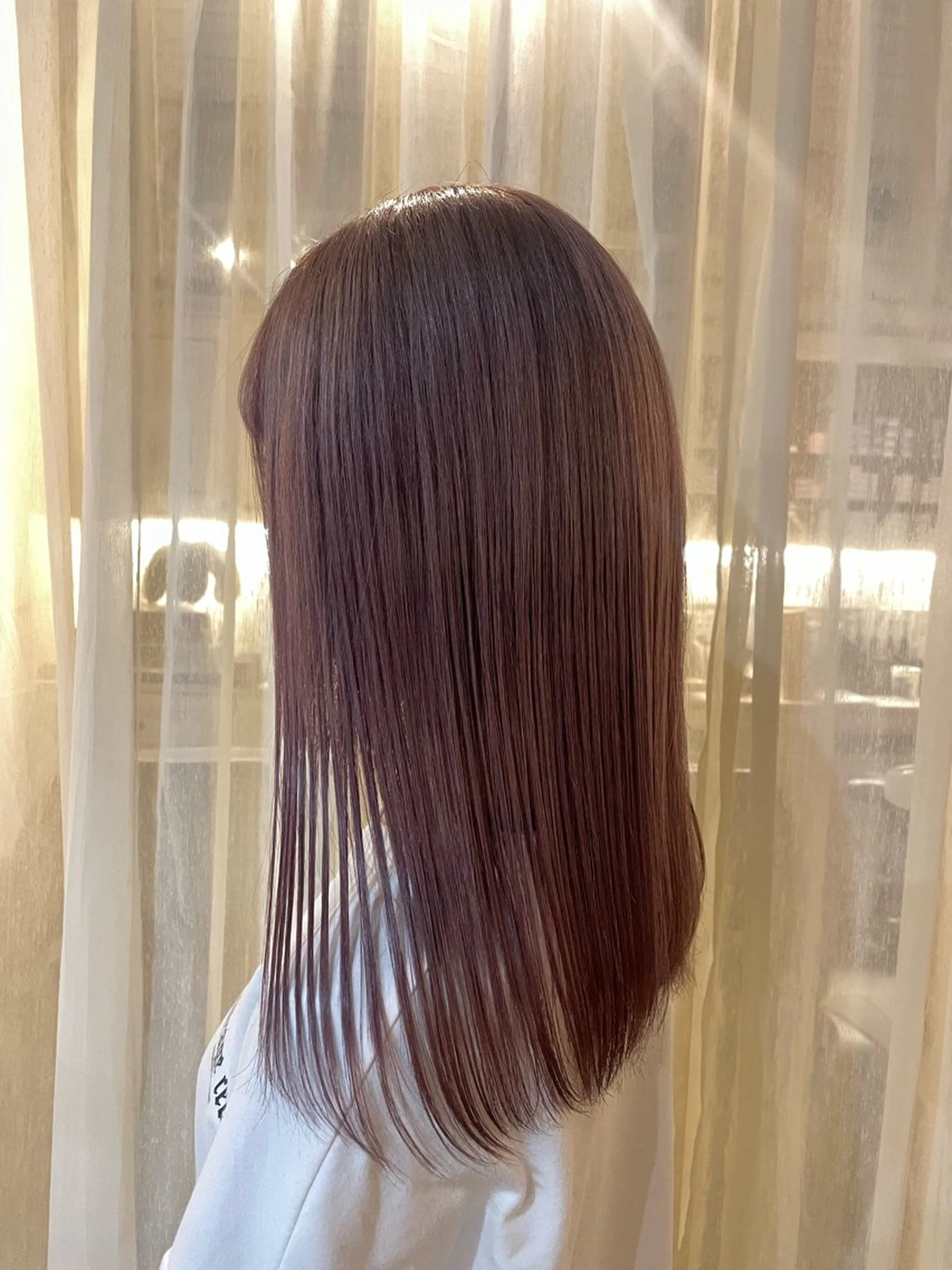 ロング replay所属・藤原 百花のヘアスタイル