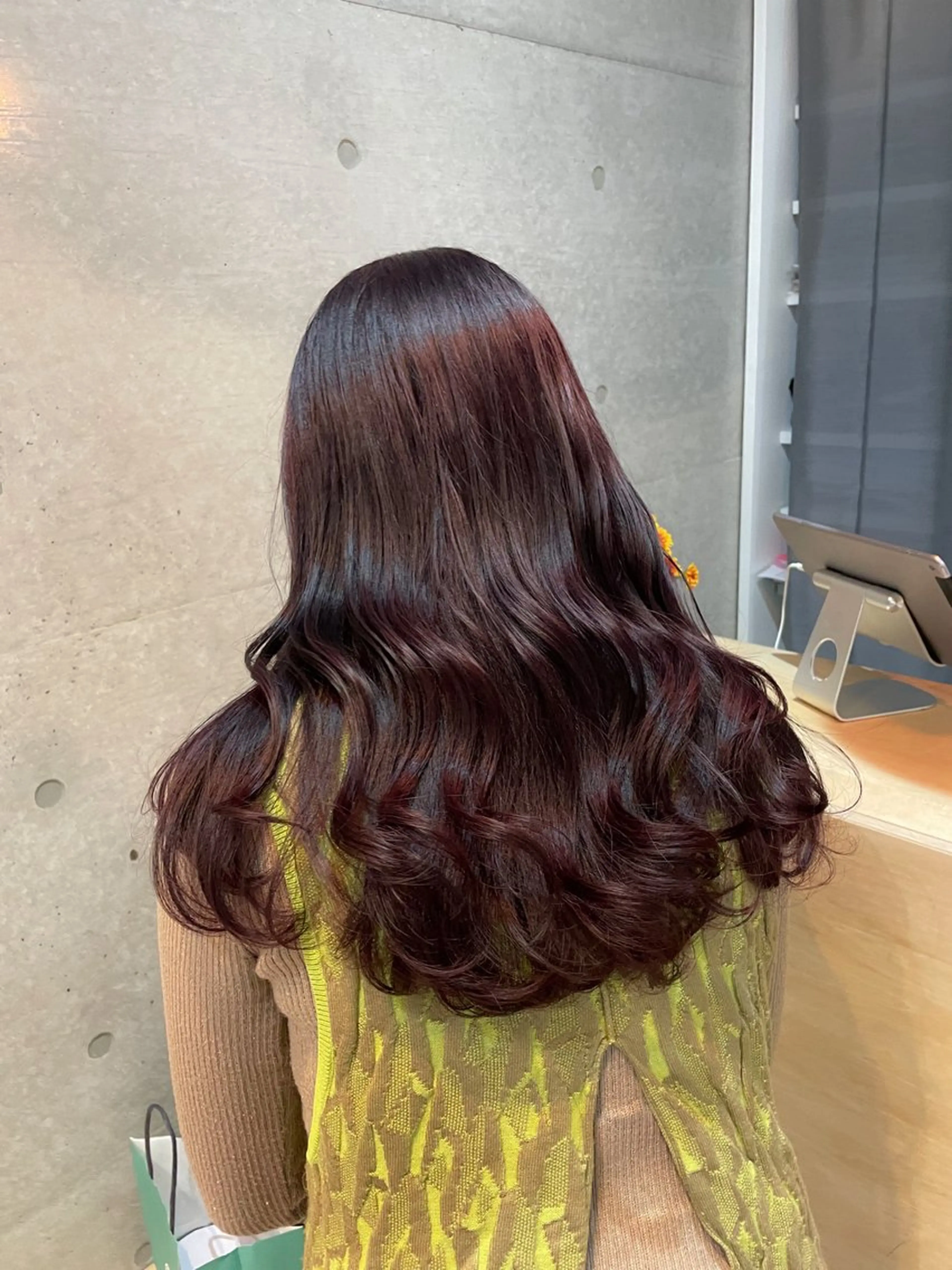 ロング レイヤーカット 【arc】Ruri コテ巻き風パーマのヘアスタイル