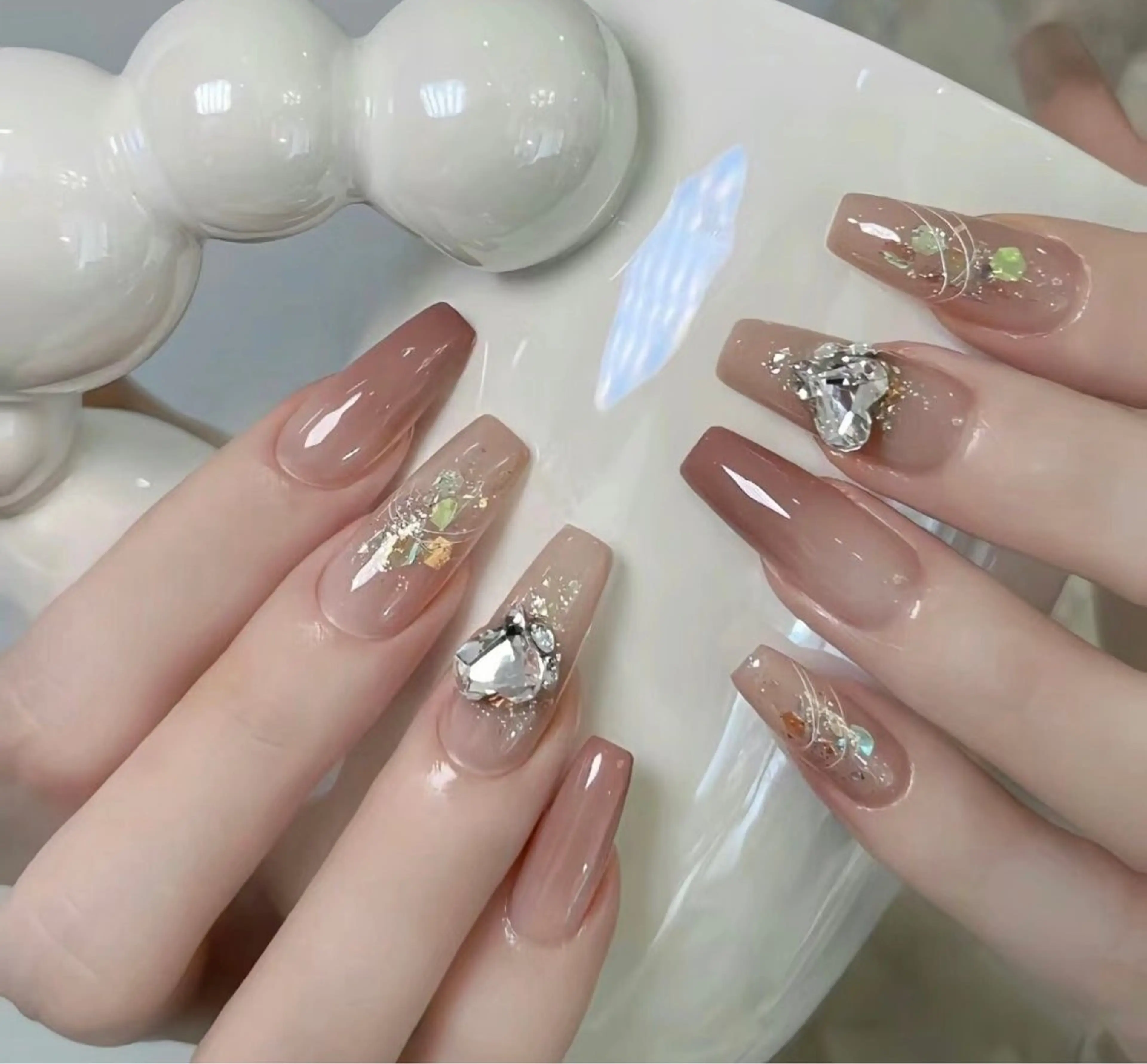 ネイル Cutil Nailsalon所属・Cutil. Nail🌈のネイルデザイン