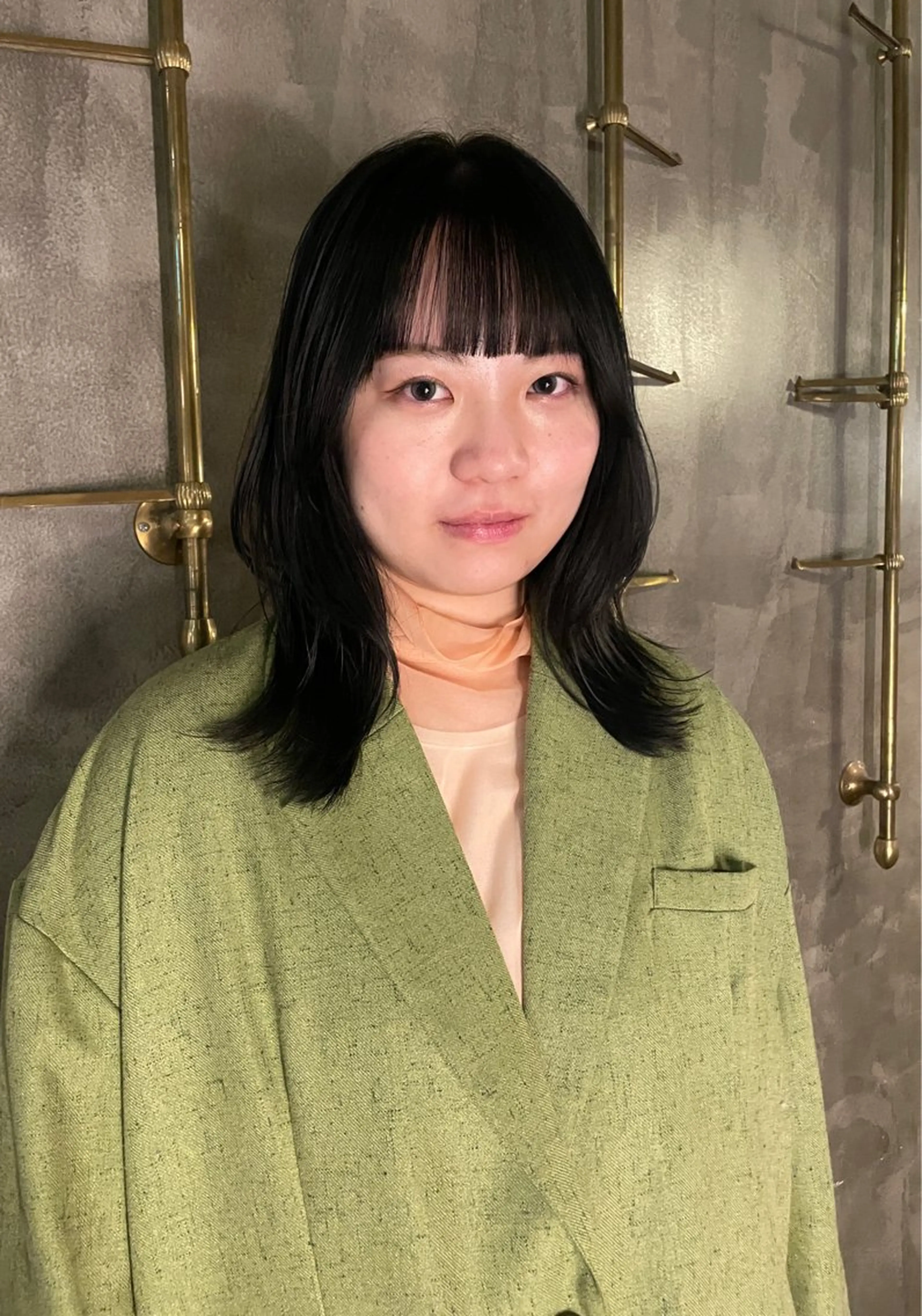 ミディアム カラー パーマ ヘアアレンジ レイヤー/ 透明感カラー/マドカのヘアスタイル