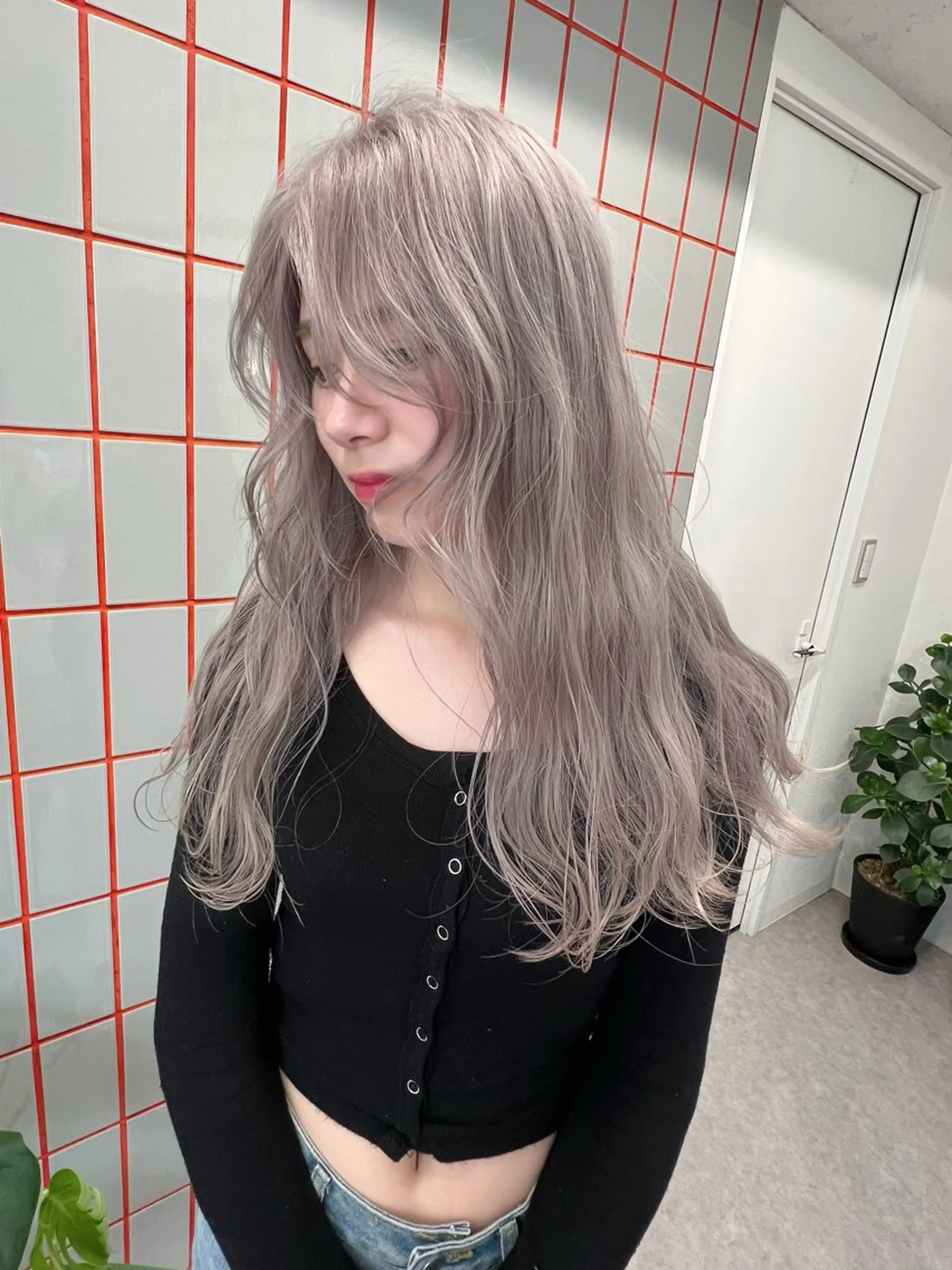 ロング カラー アッシュ ベージュカラー ブリーチ ブロンド ブロンドベージュ PELE所属・🐹メンズカット ‼️✊🏻yuiのヘアスタイル