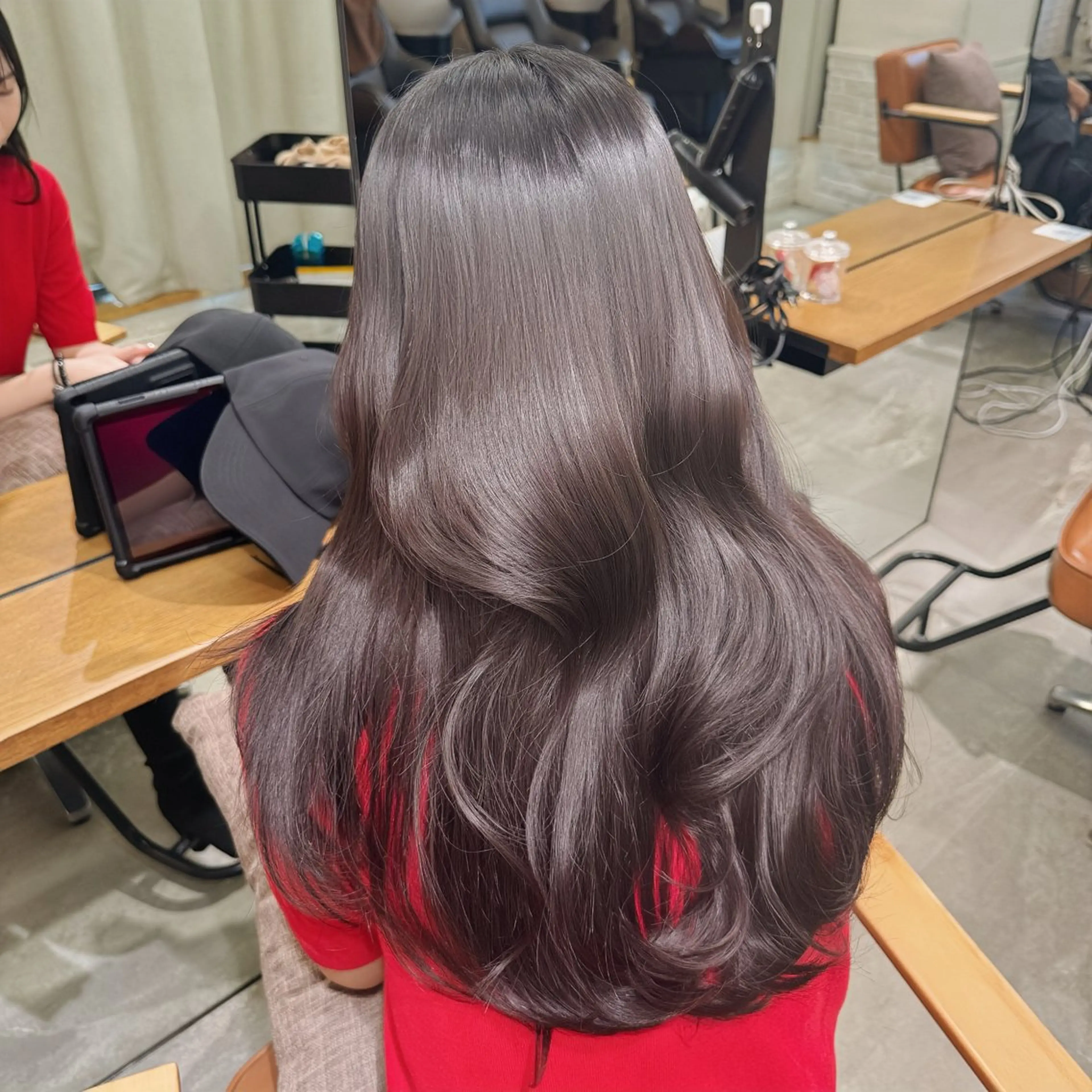✂️20代女性限定クーポン✂️レイヤーカット➕カラーの写真