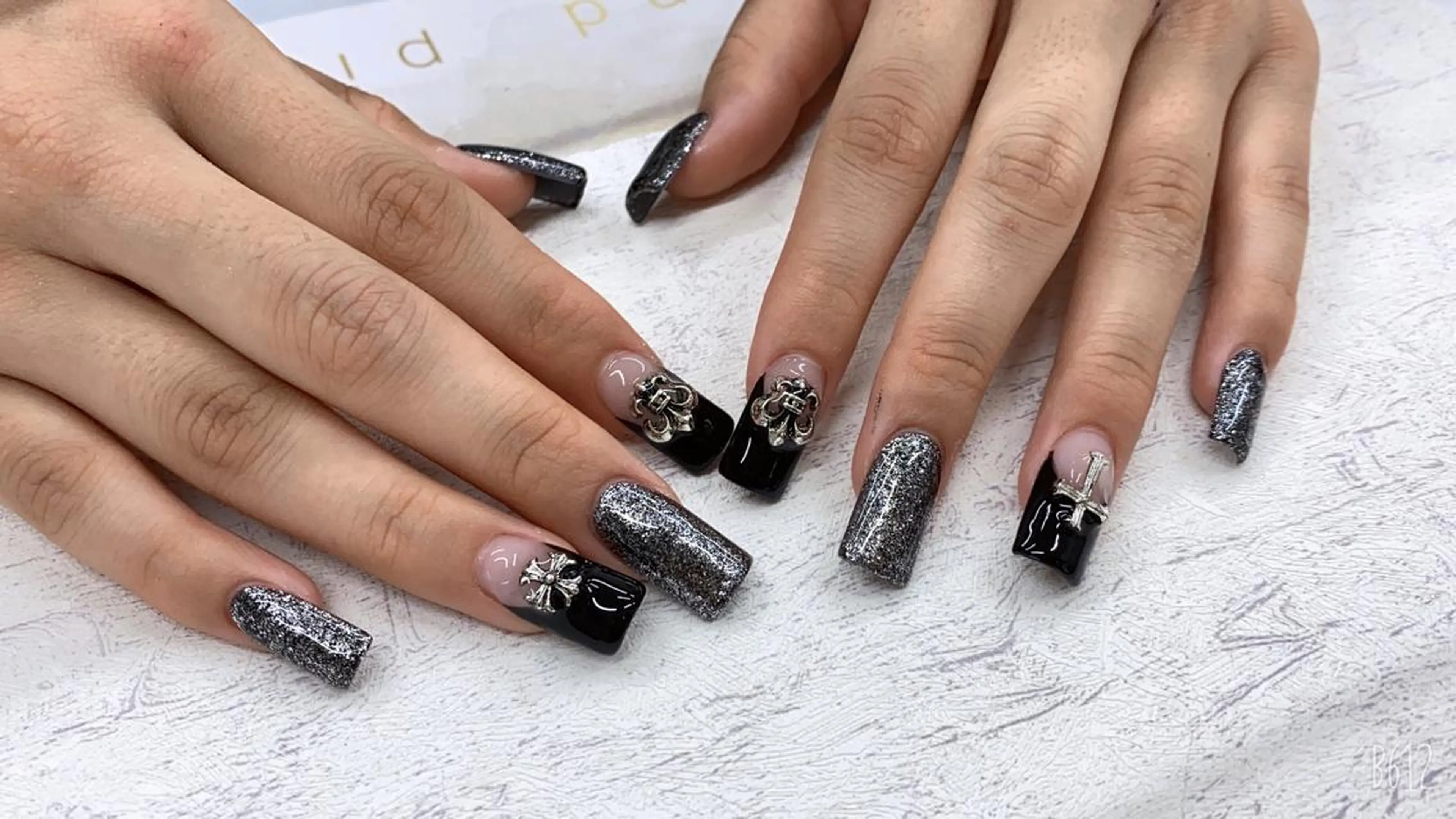 ネイル スカルプネイル Y nailのネイルデザイン