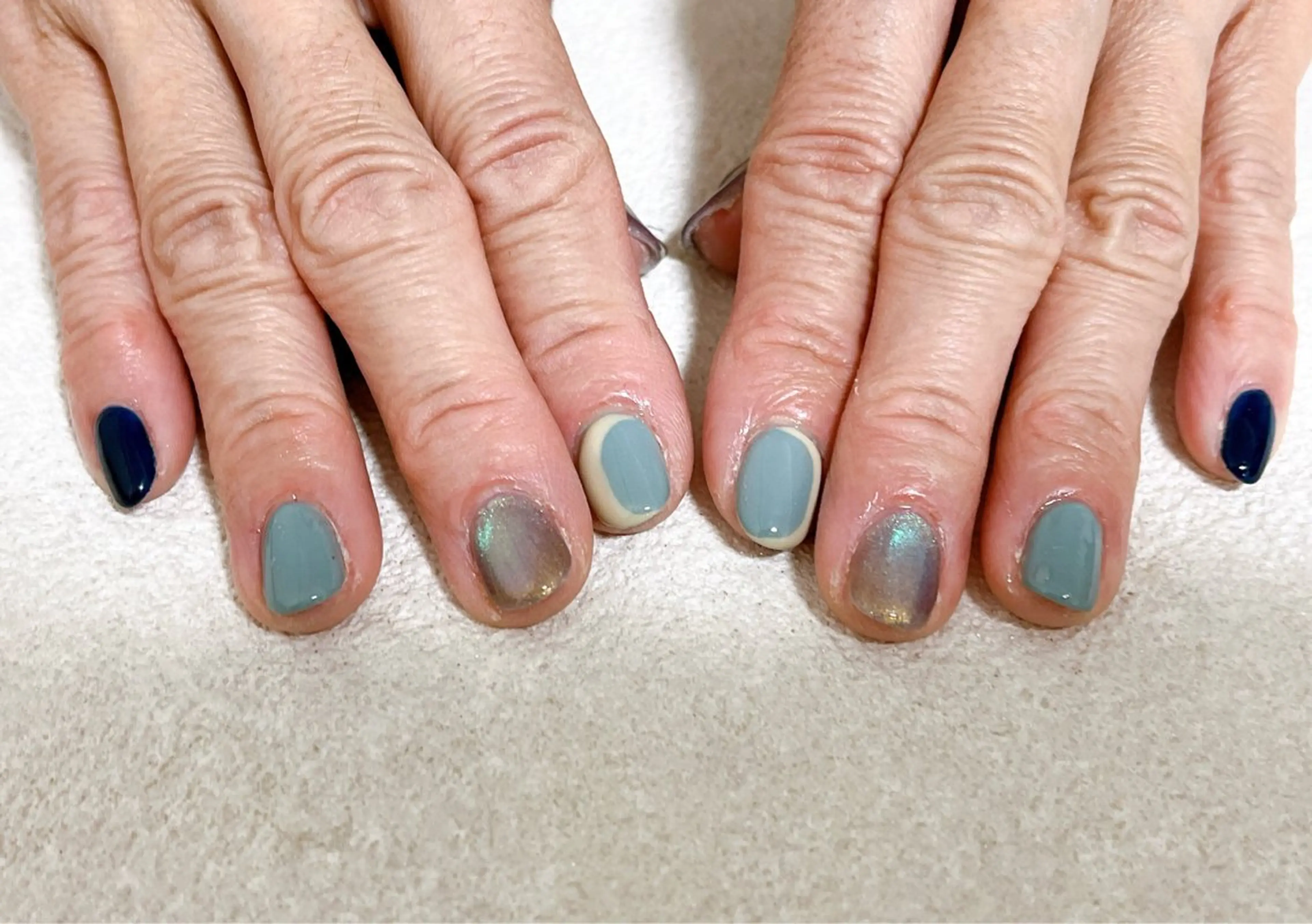 ネイル オーロラネイル フットネイル フレンチネイル ジェルネイル 韓国ネイル Mogu nail 二子玉川のネイルデザイン