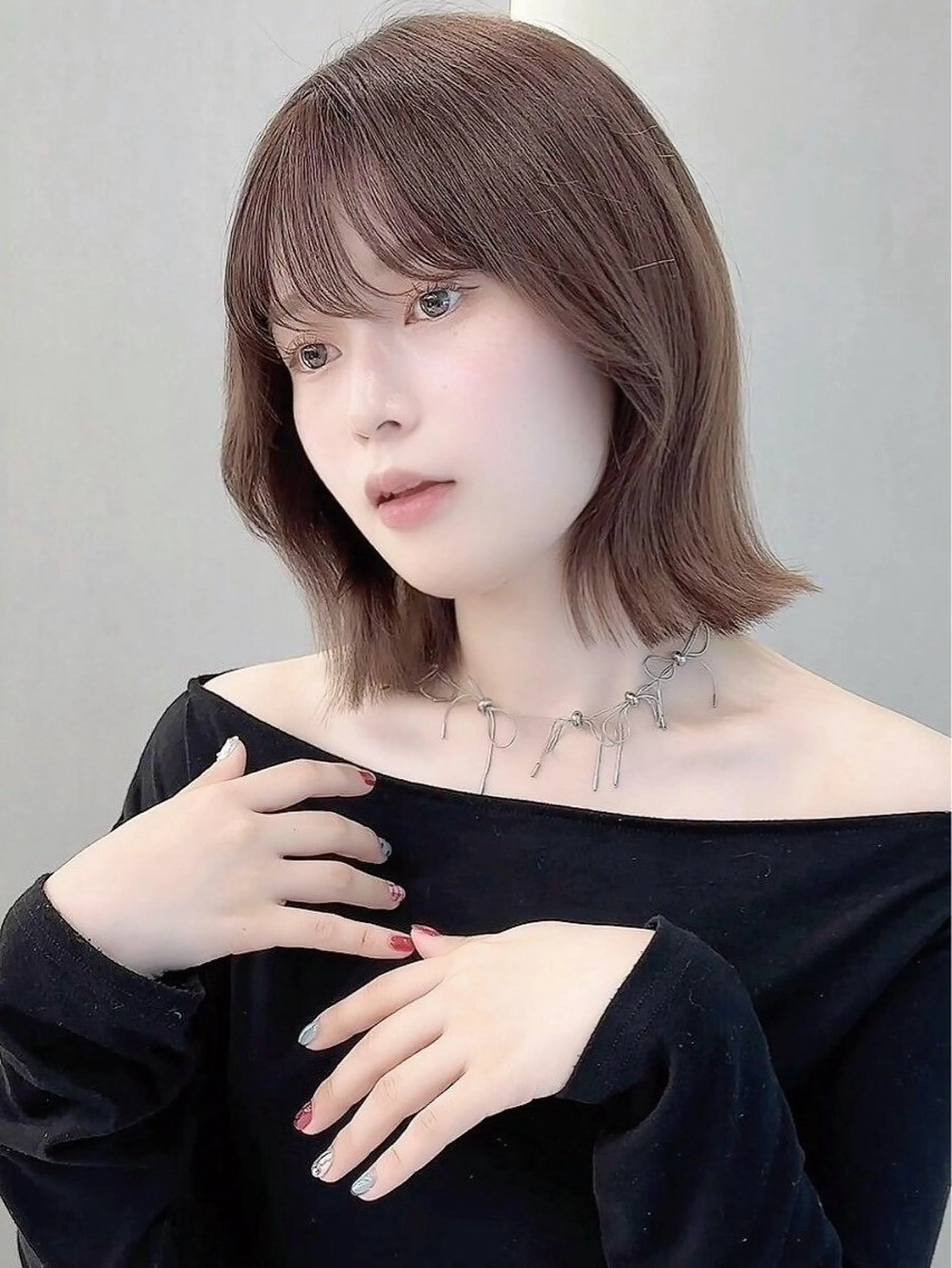 ショート ショート レイヤー ロンド エメのヘアスタイル