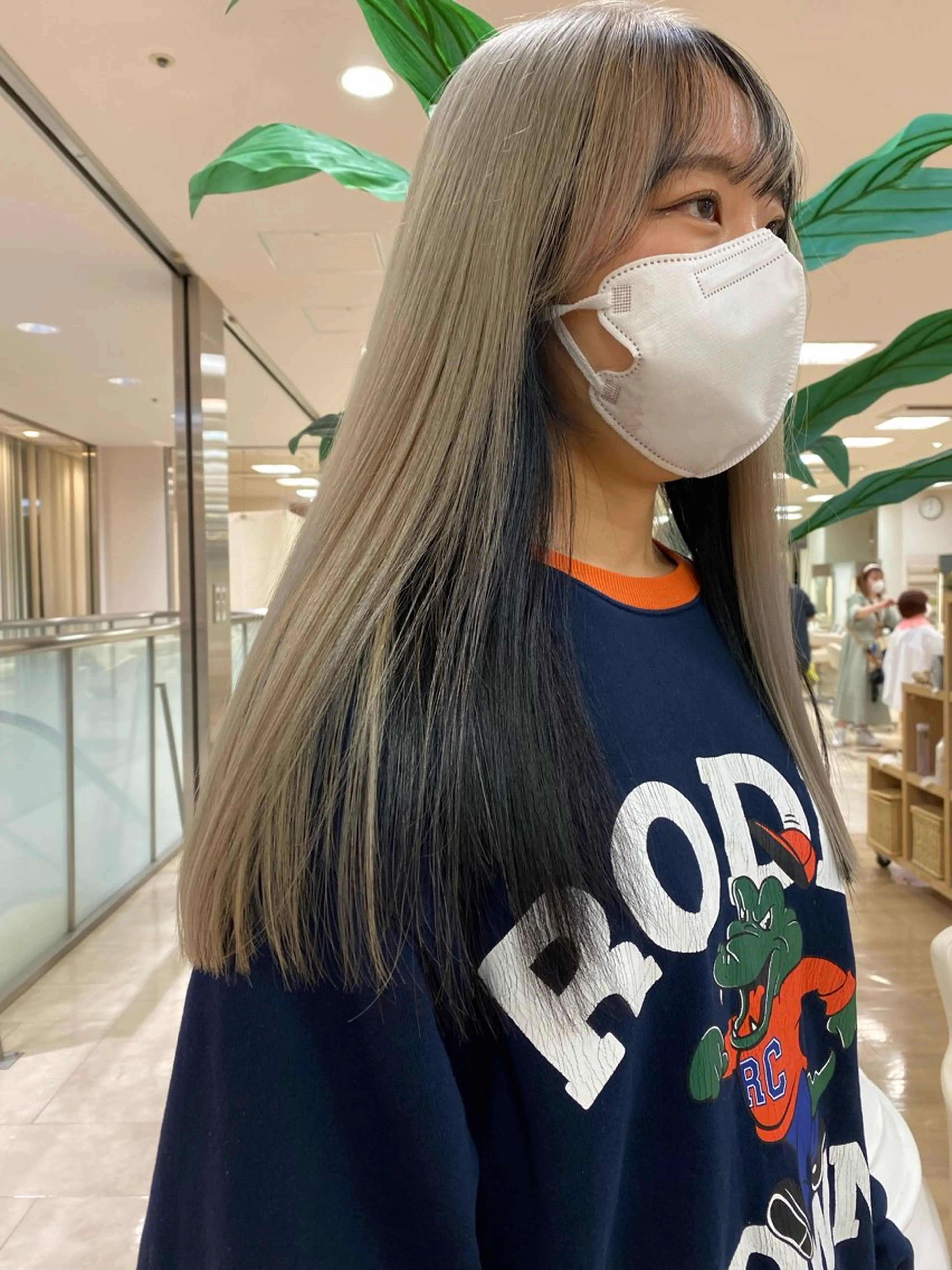 カラー kenje luscaのヘアスタイル