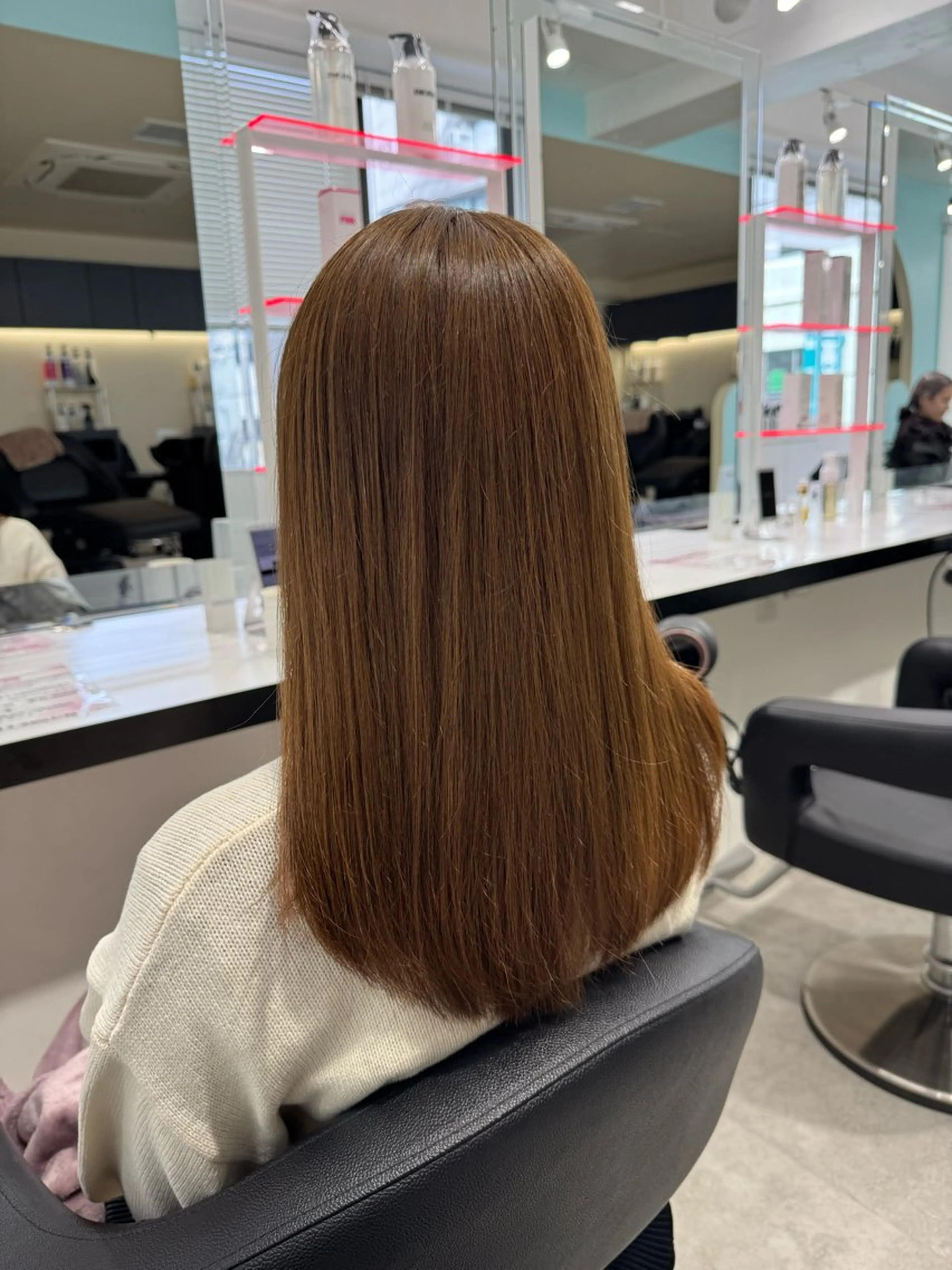 セミロング ヘアカラー ⛄️レイヤー⛄透明感 ⛄️kyotaroのヘアスタイル