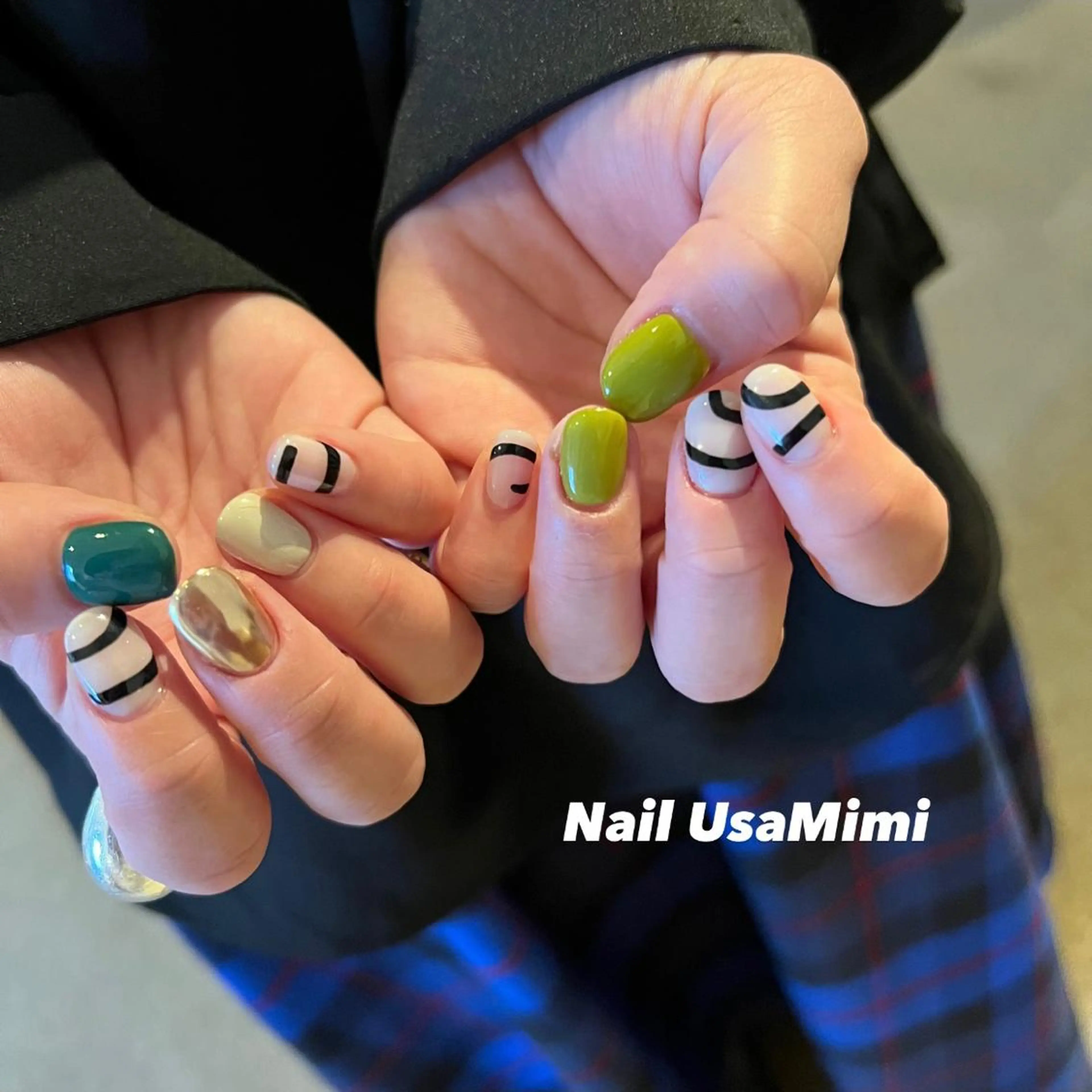 ネイル 成人式 フットネイル ジェルネイル マグネットネイル 持ち込み 本町ネイルNail UsaMimiのネイルデザイン