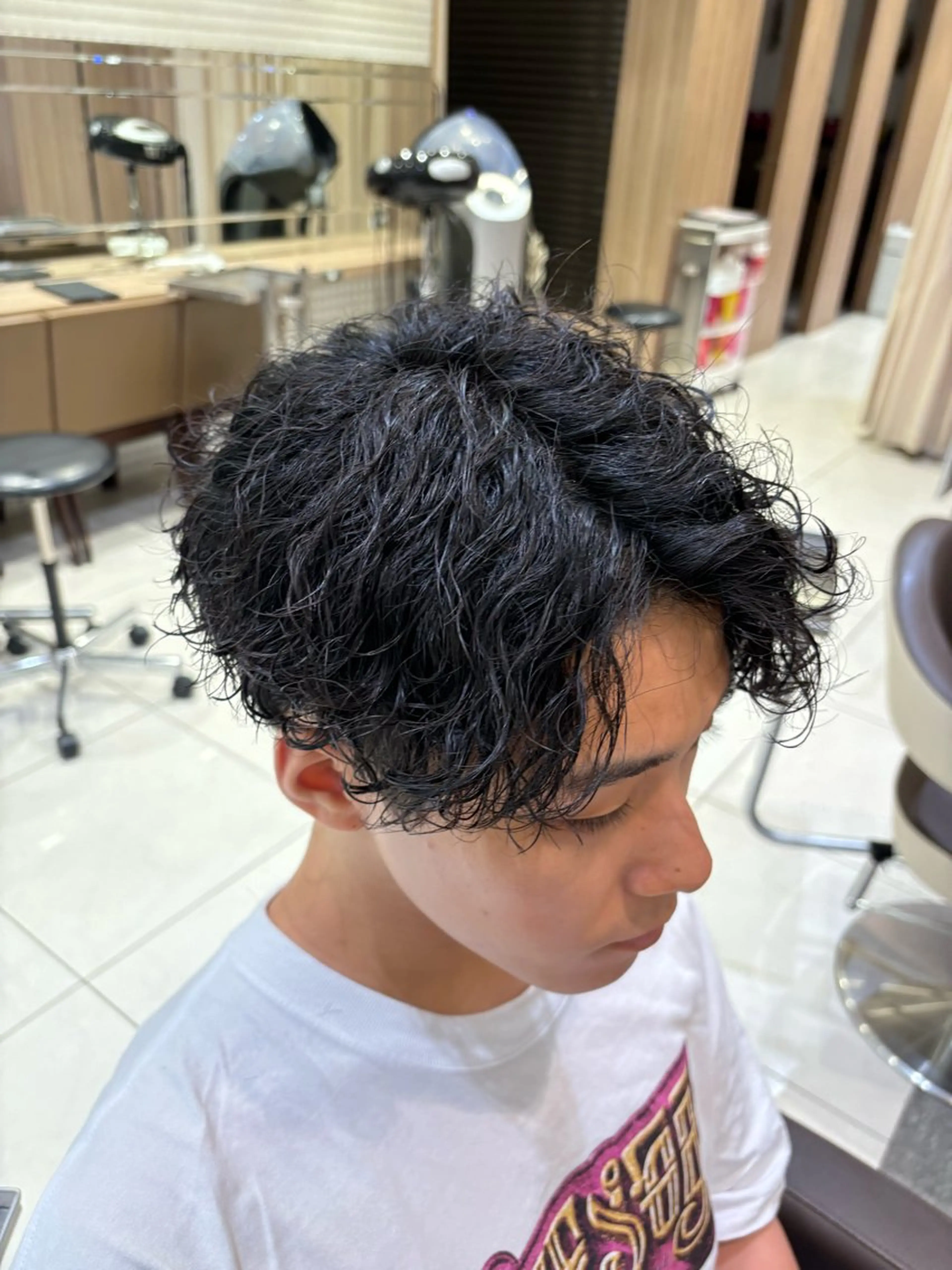 パーマ メンズ 波巻きスパイラル・ カルマ/aoiのヘアスタイル