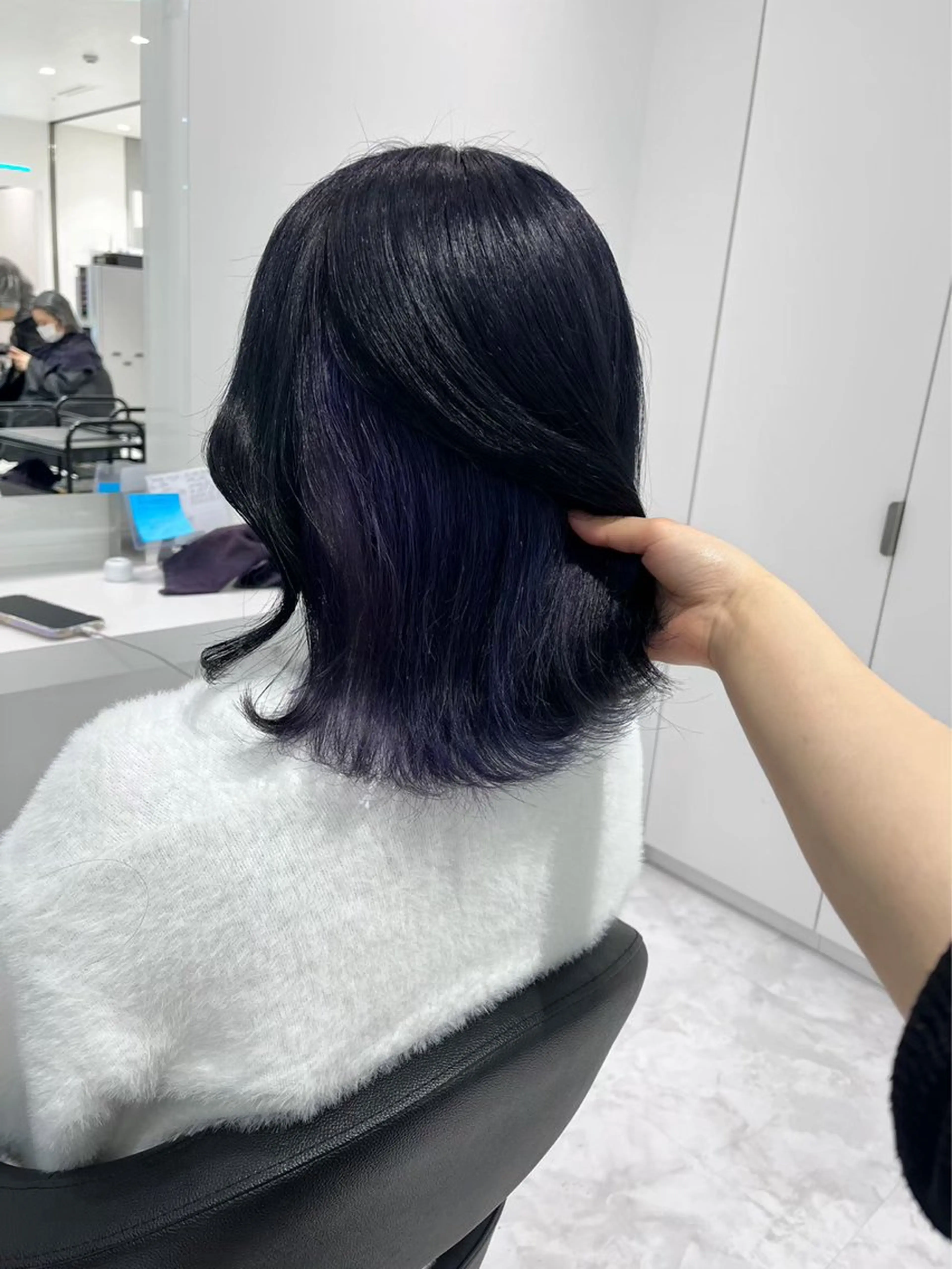 セミロング ヘアカラー トリートメント ヘッドスパ ヘアセット 🩵ダメージレス艶感 ハイトーン🩷のヘアスタイル