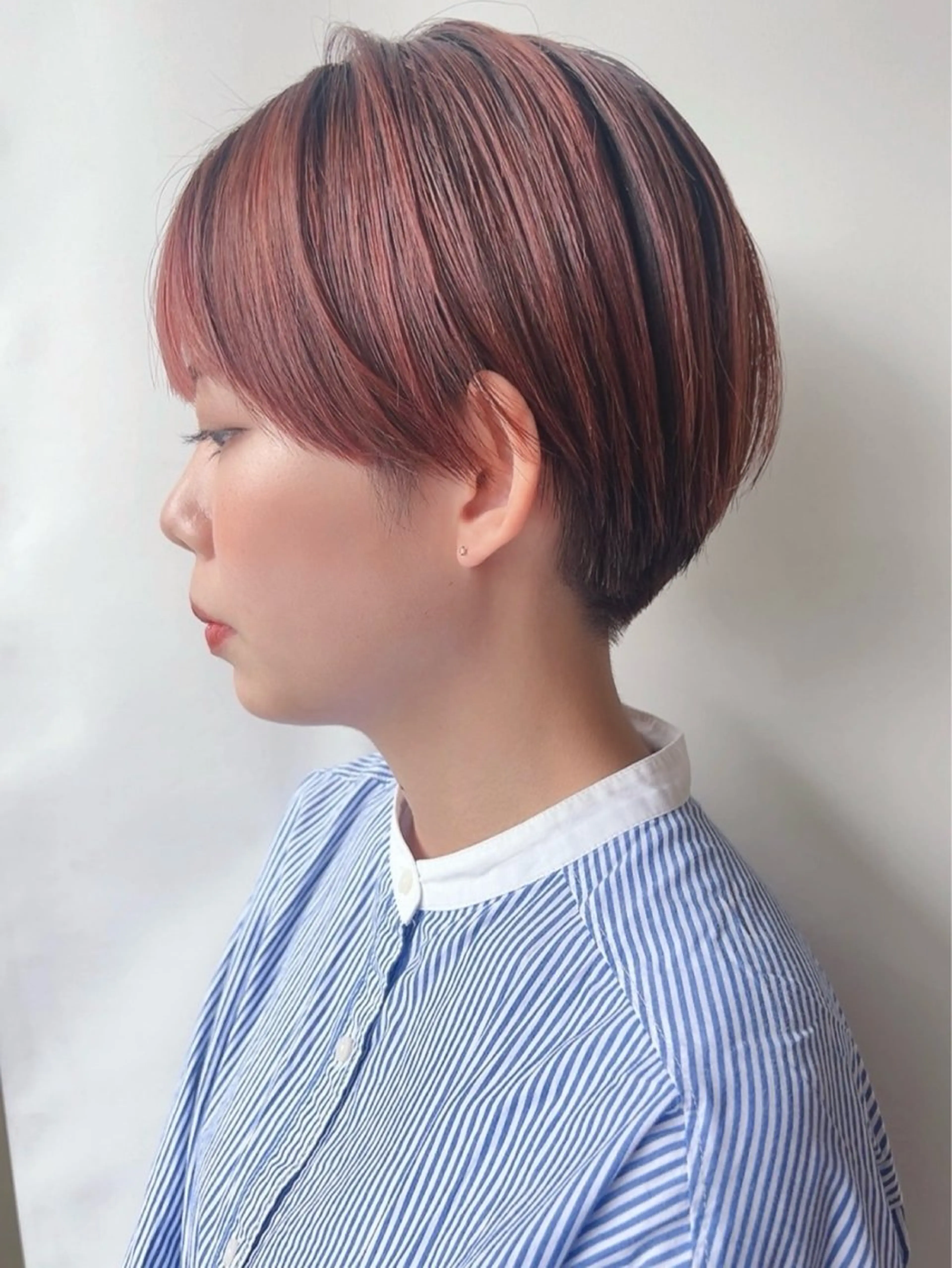 ショート morio from london所属・松岡彩華 ボブ /グレージュのヘアスタイル