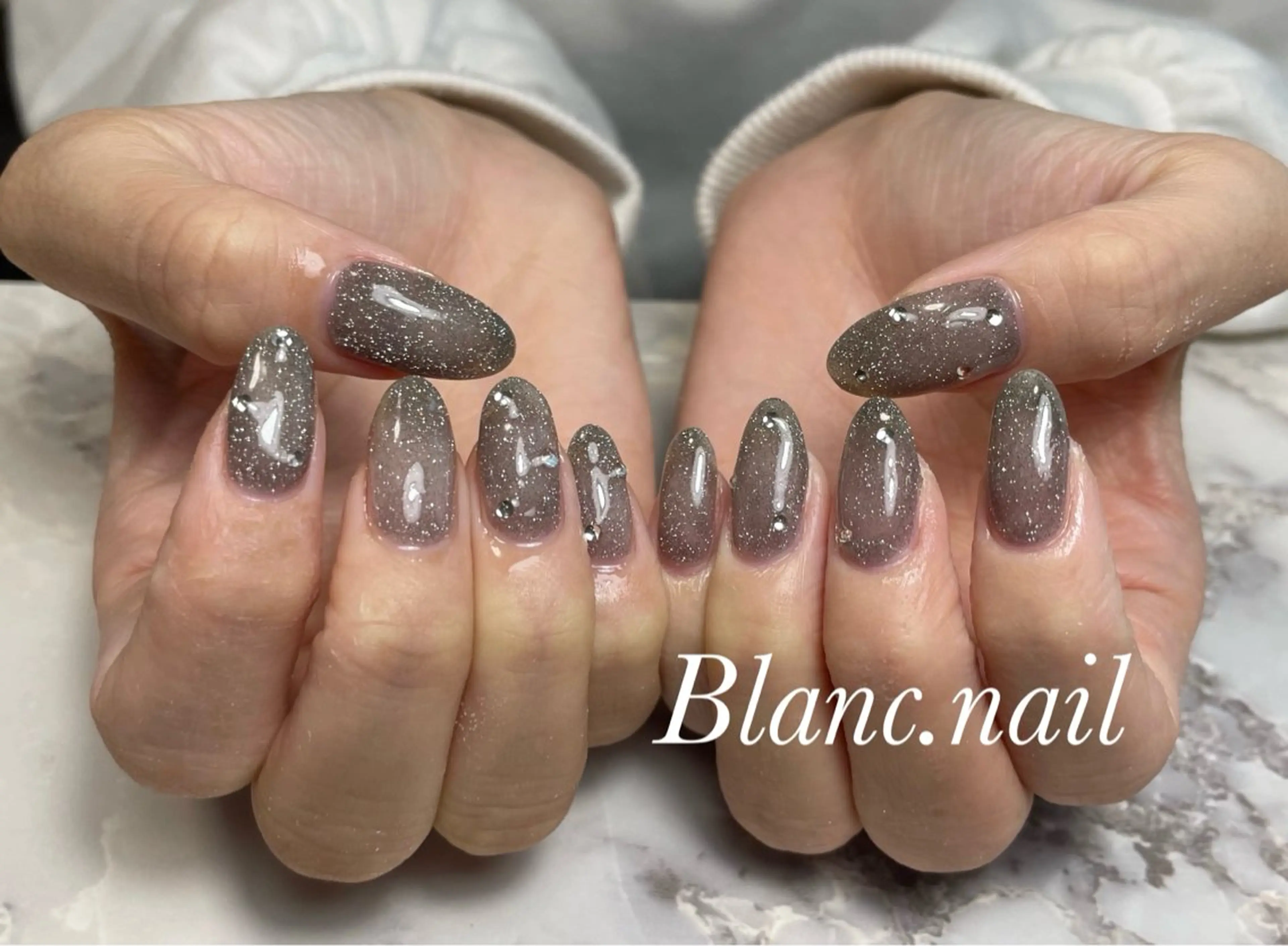 ネイル フラッシュネイル ジェルネイル キラキラネイル ニュアンスネイル ワンカラーネイル ハンドネイル BLANCEnail所属・BLANCnail yuuのネイルデザイン