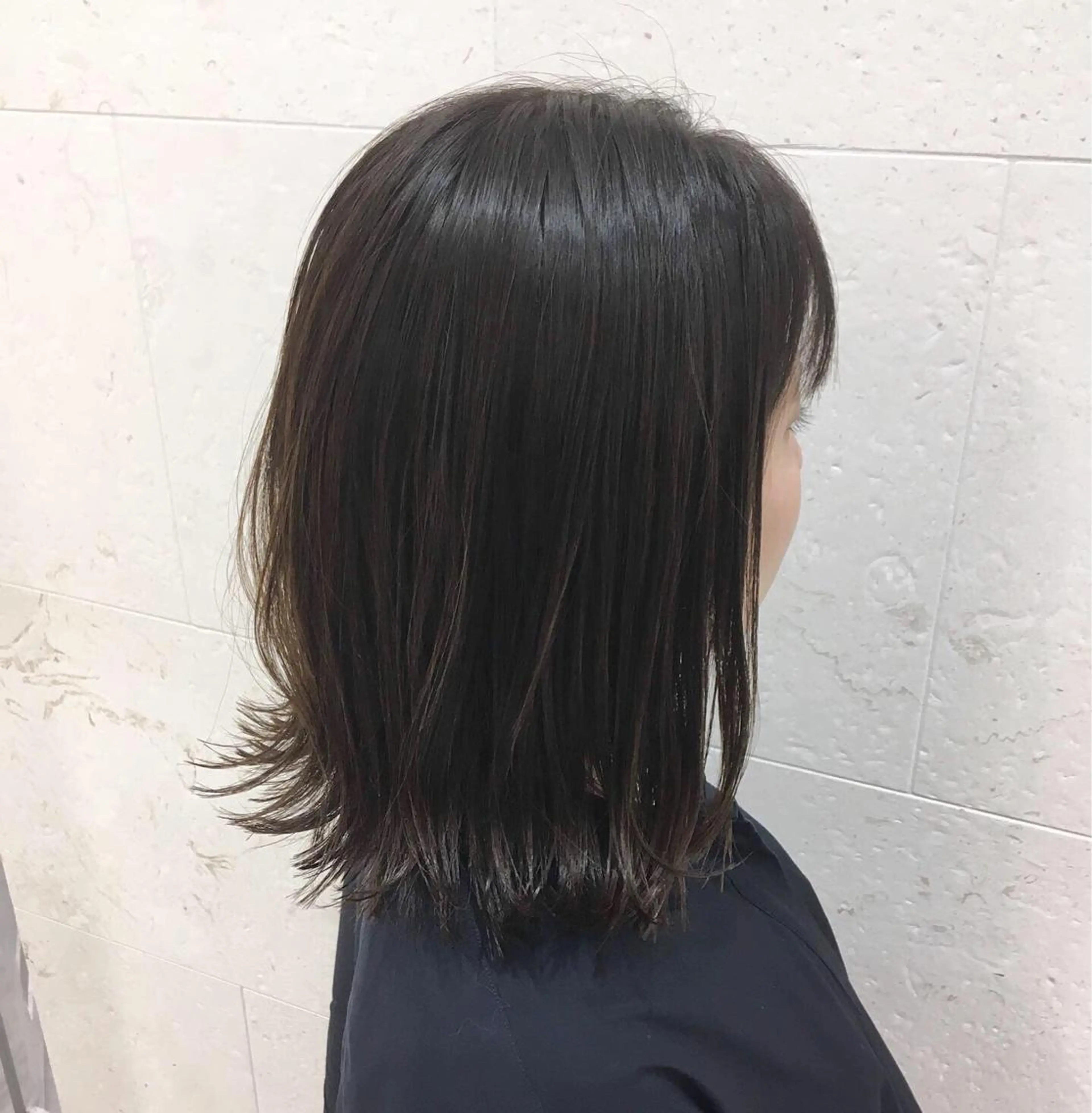 ミディアム カラー アディクシーカラー カット ヘアカラー トリートメント 斉藤 貴也のヘアスタイル