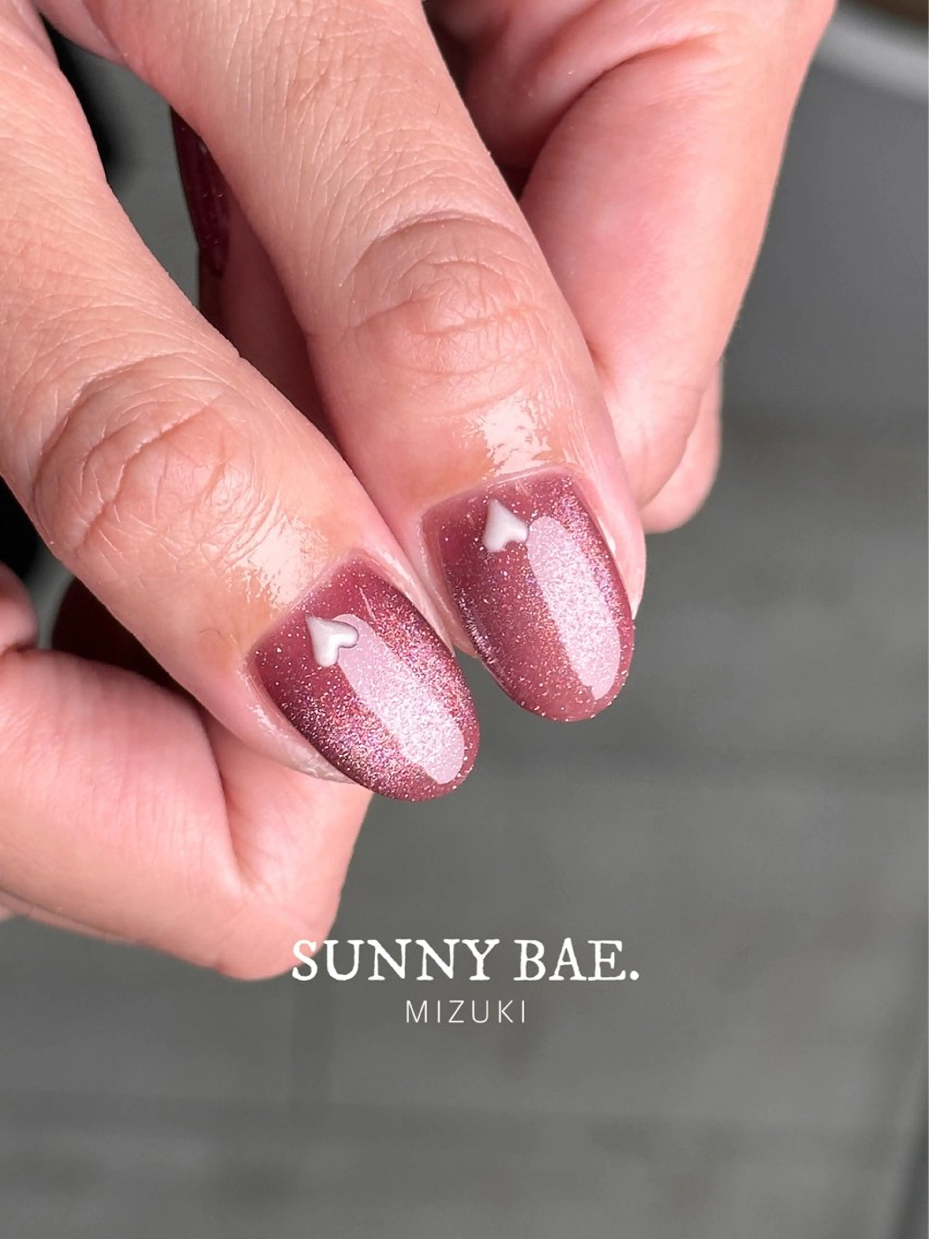 ネイル アートネイル フラッシュネイル フラッシュマグ ハート マグネットネイル SUNNY BAE. 🌼MIZUKIのネイルデザイン