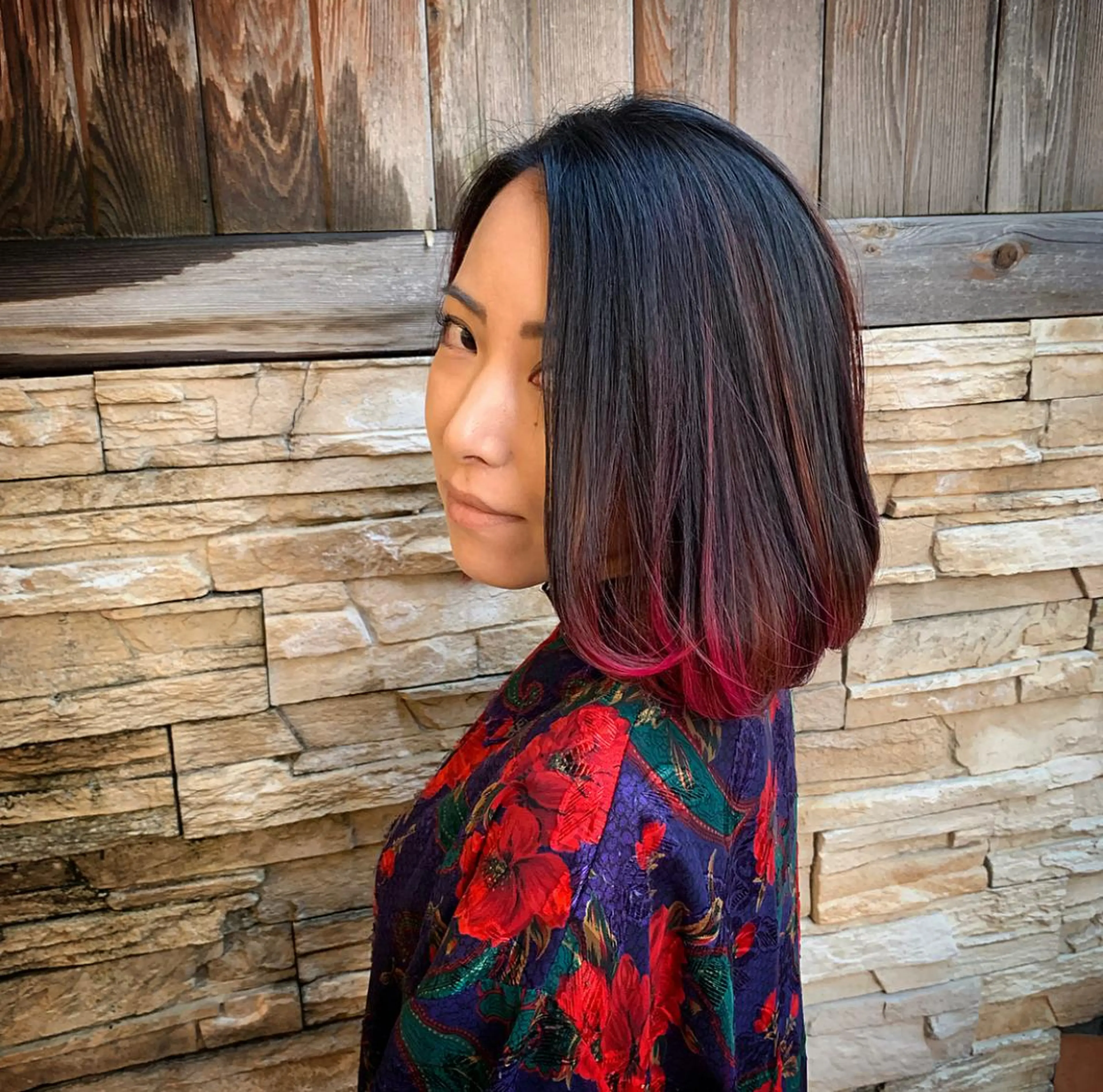 ミディアム レイヤーカット Pēji所属・松村 総のヘアスタイル