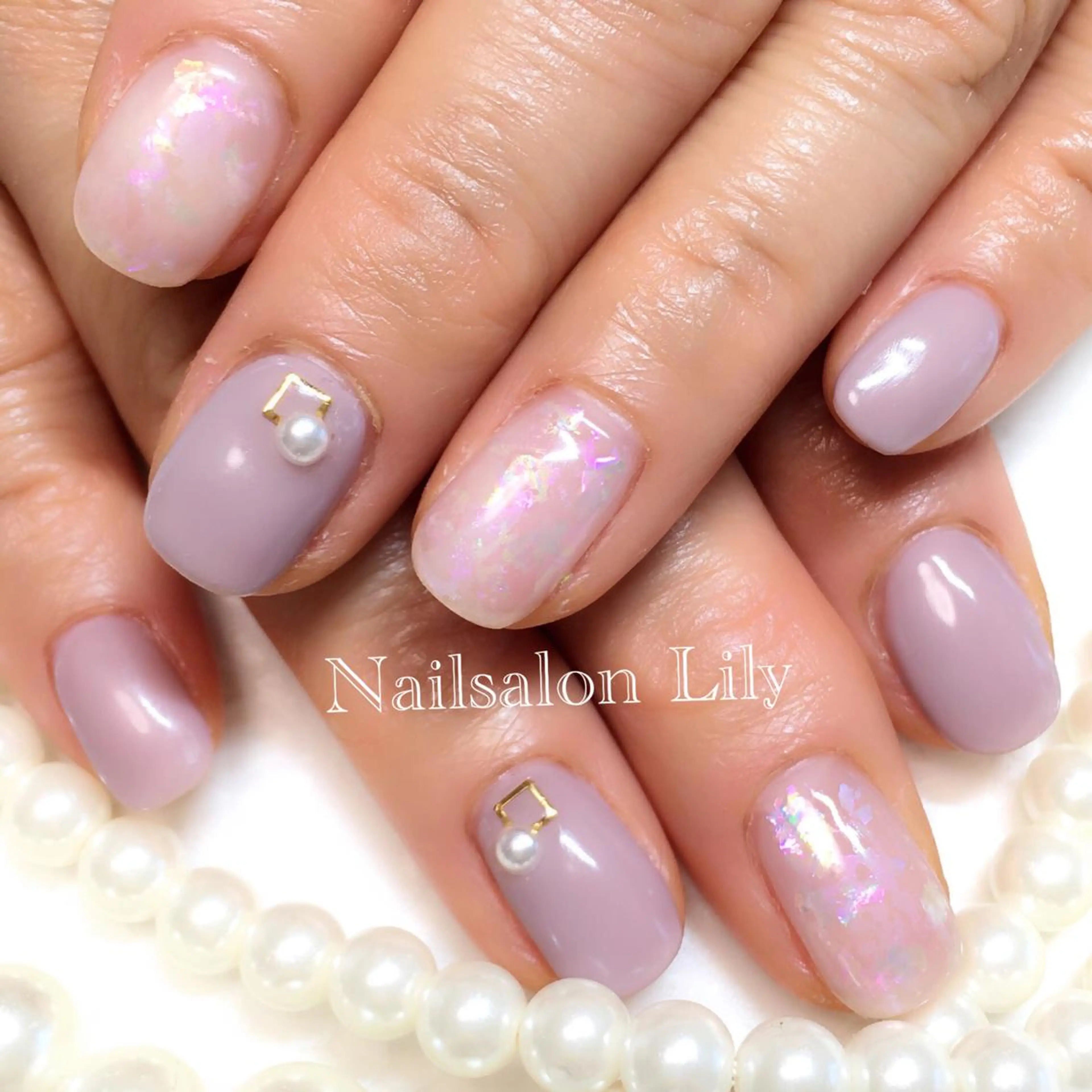 ネイル キラキラネイル Nailsalon Lilyのネイルデザイン